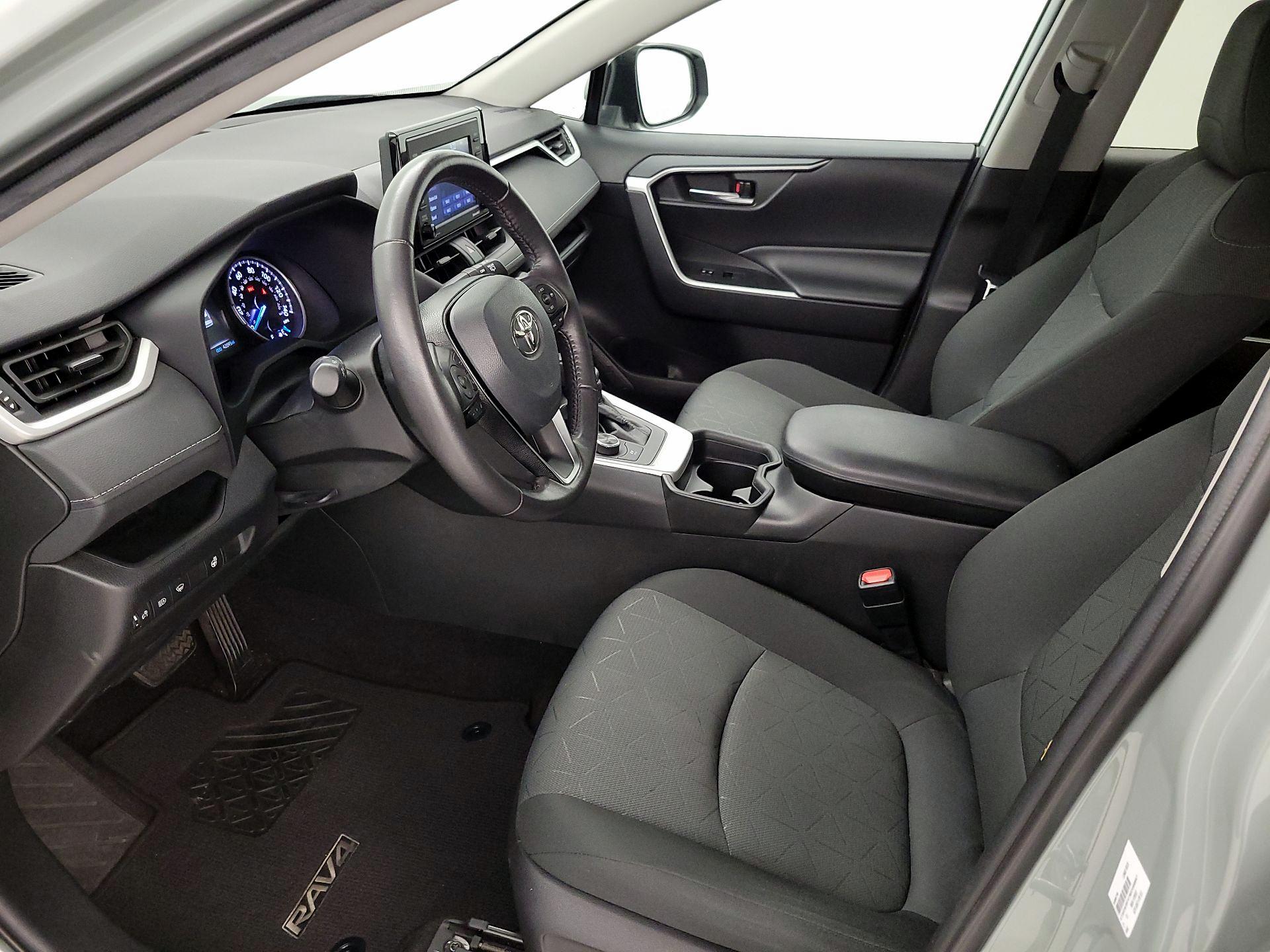 Thumbnail: 2021 Toyota RAV4 - 11