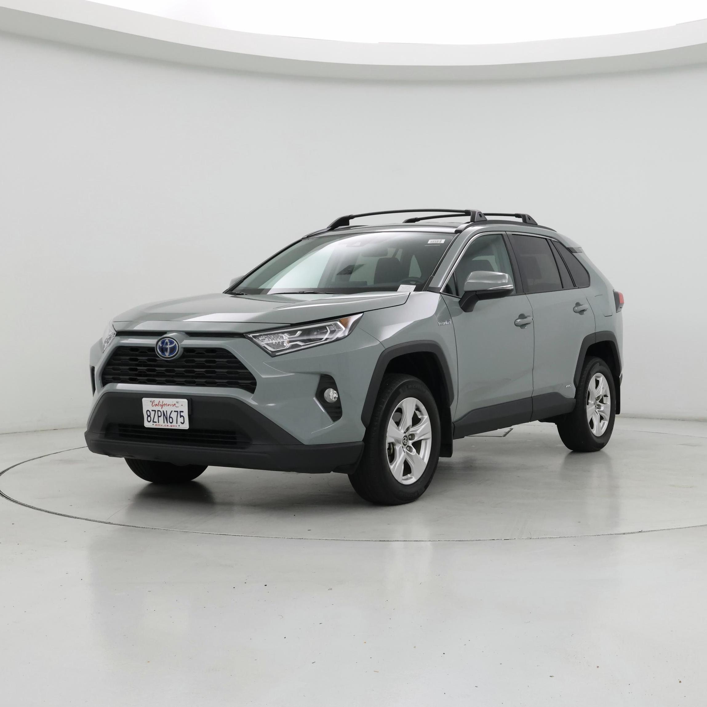 Thumbnail: 2021 Toyota RAV4 - 4
