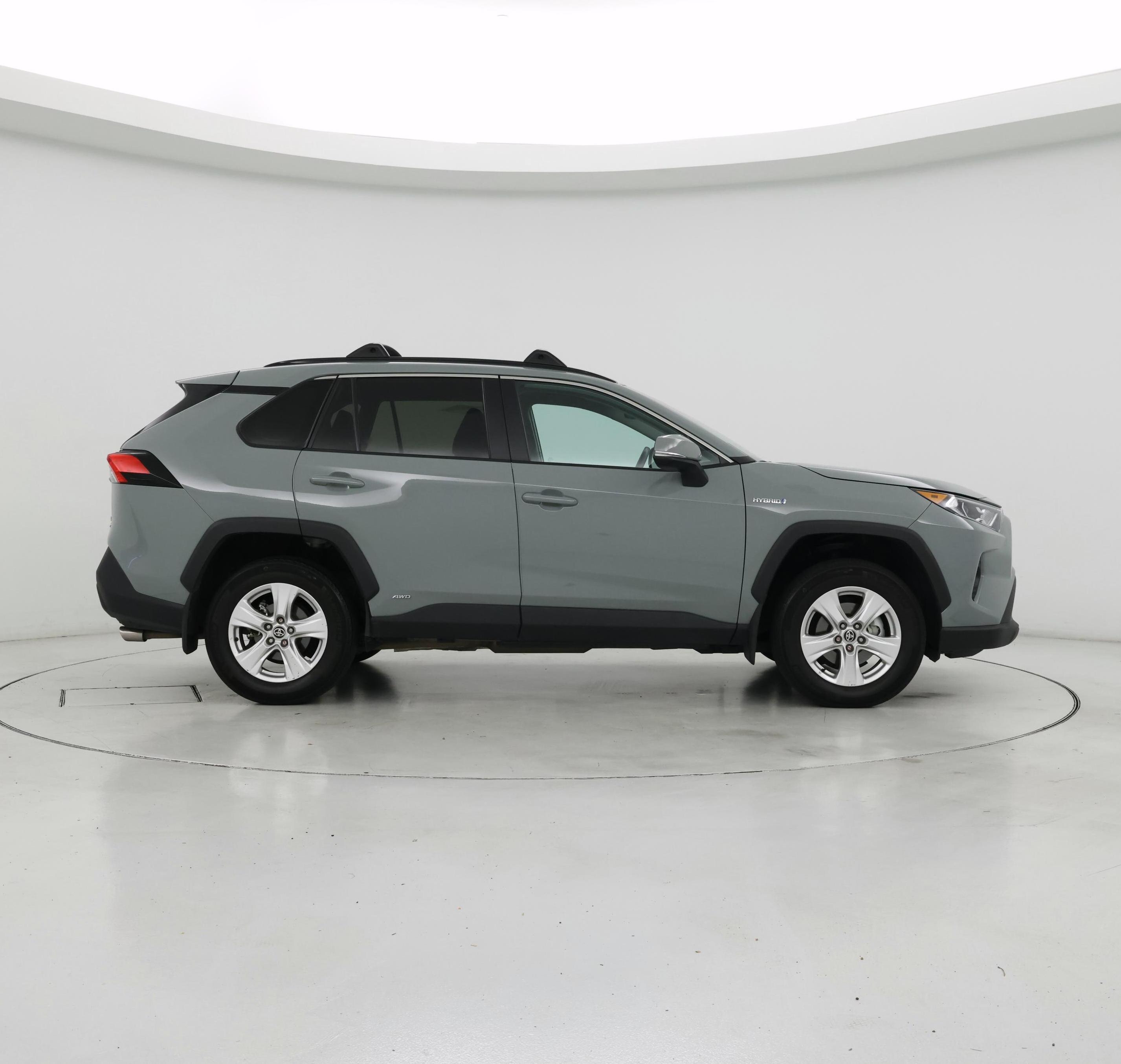Thumbnail: 2021 Toyota RAV4 - 7