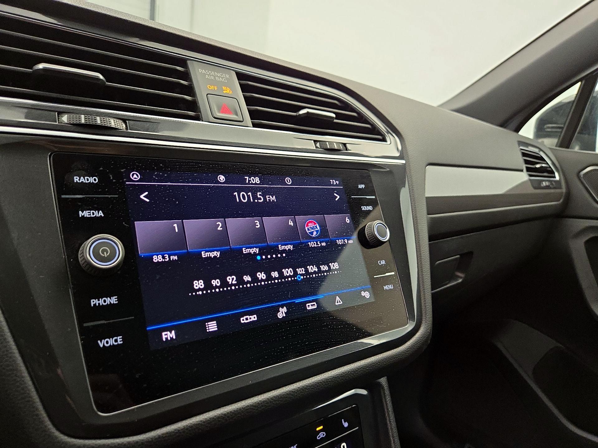 Thumbnail: 2023 Volkswagen Tiguan - 15