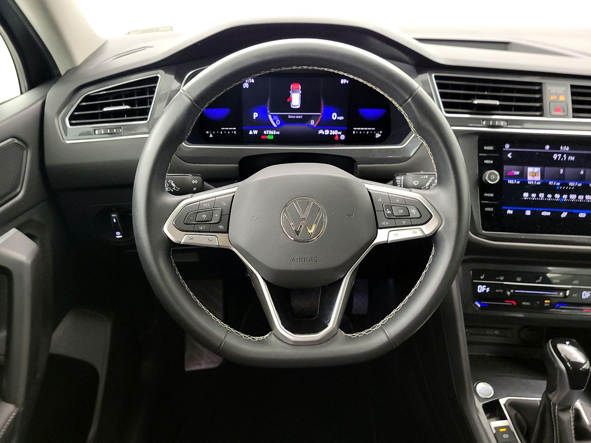 Thumbnail: 2022 Volkswagen Tiguan - 10
