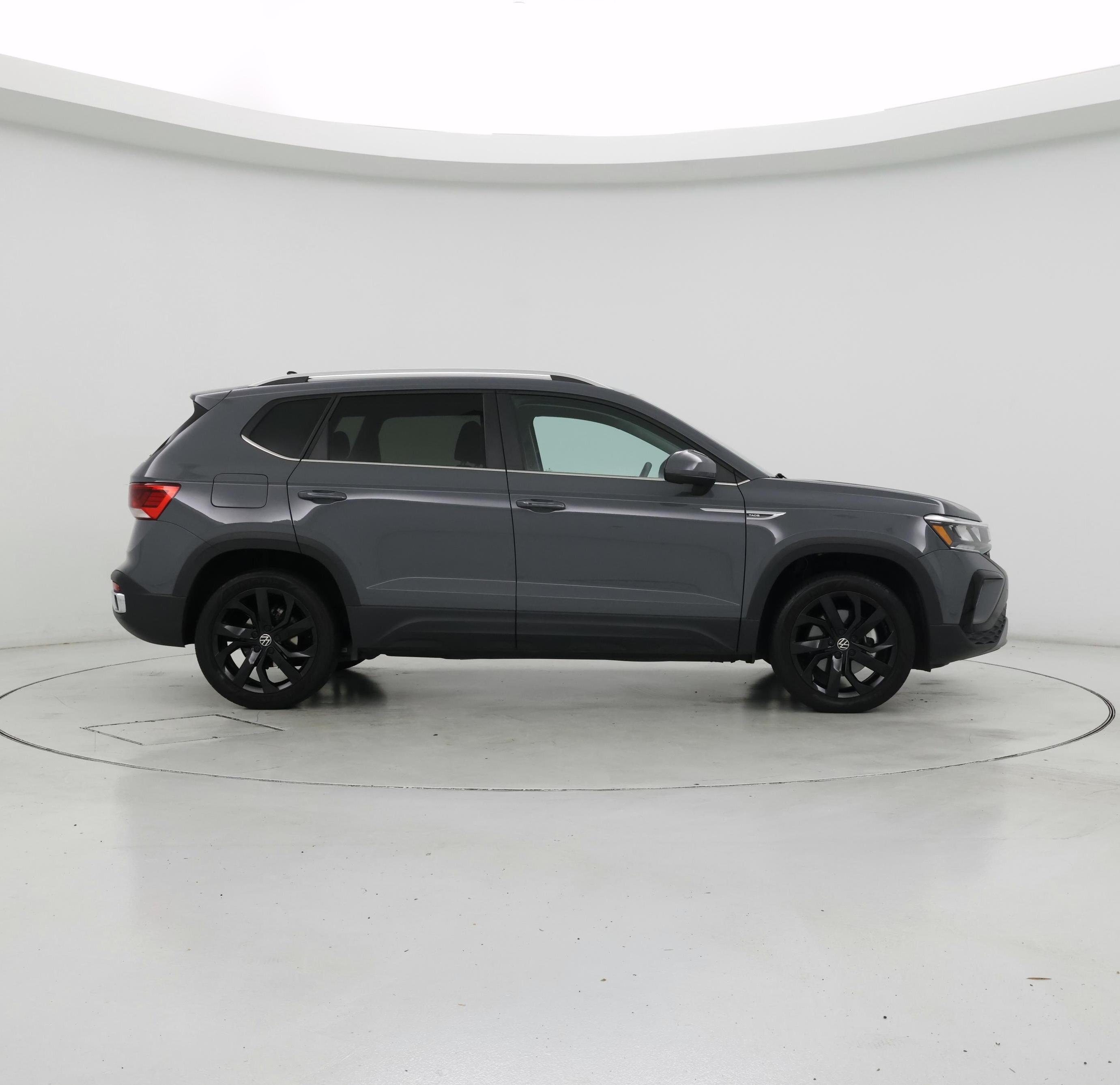 Thumbnail: 2023 Volkswagen Taos - 7
