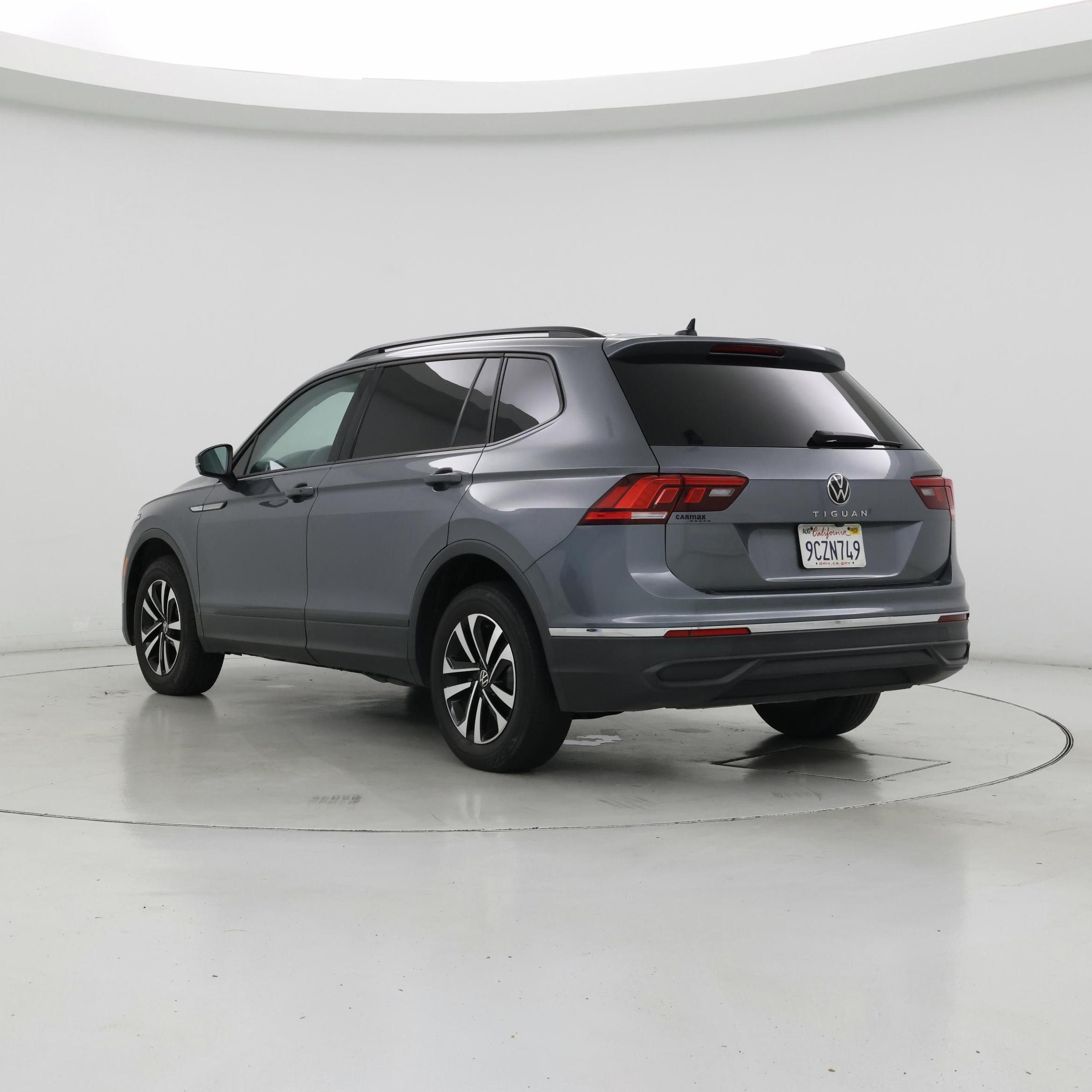 Thumbnail: 2022 Volkswagen Tiguan - 2