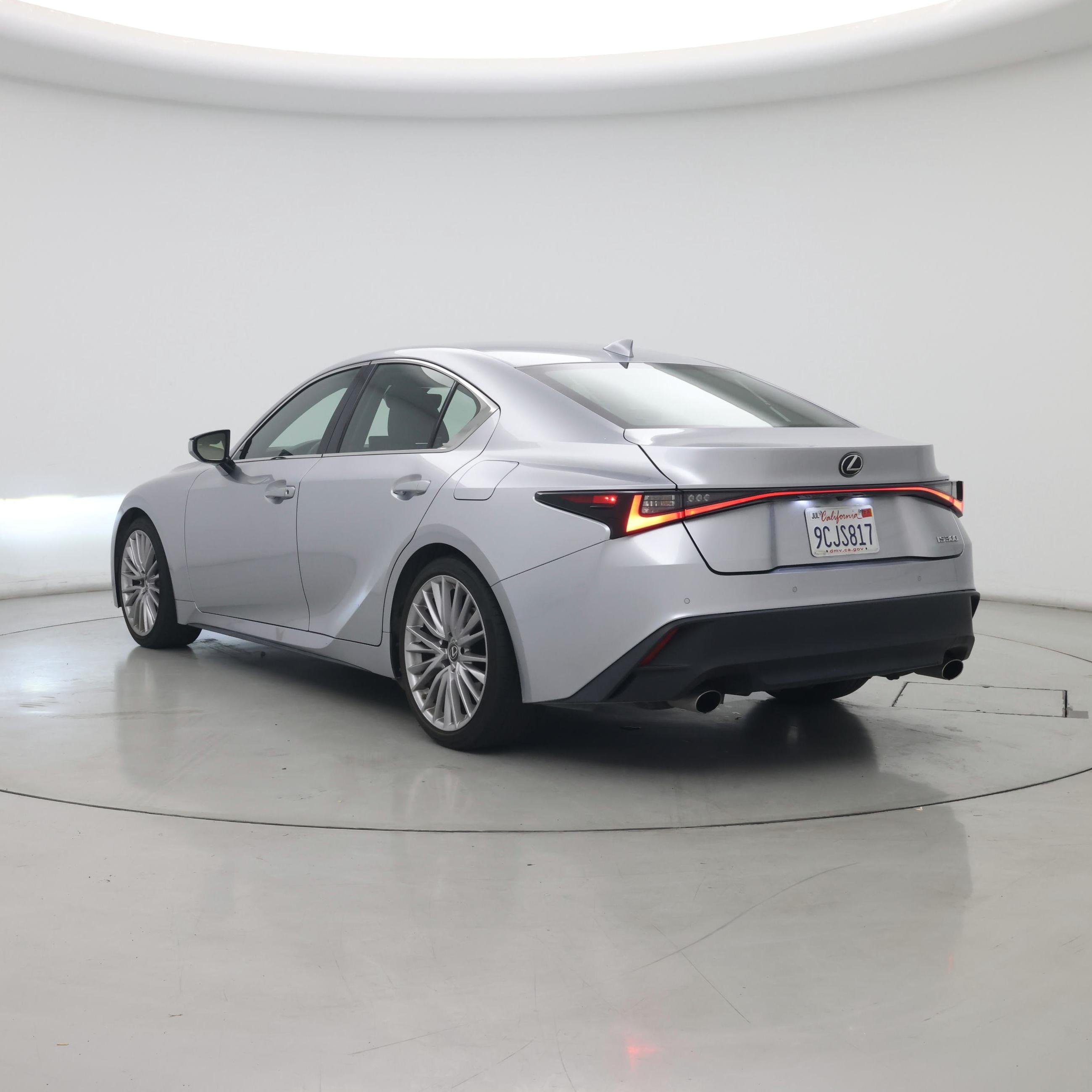 Thumbnail: 2022 Lexus IS - 2