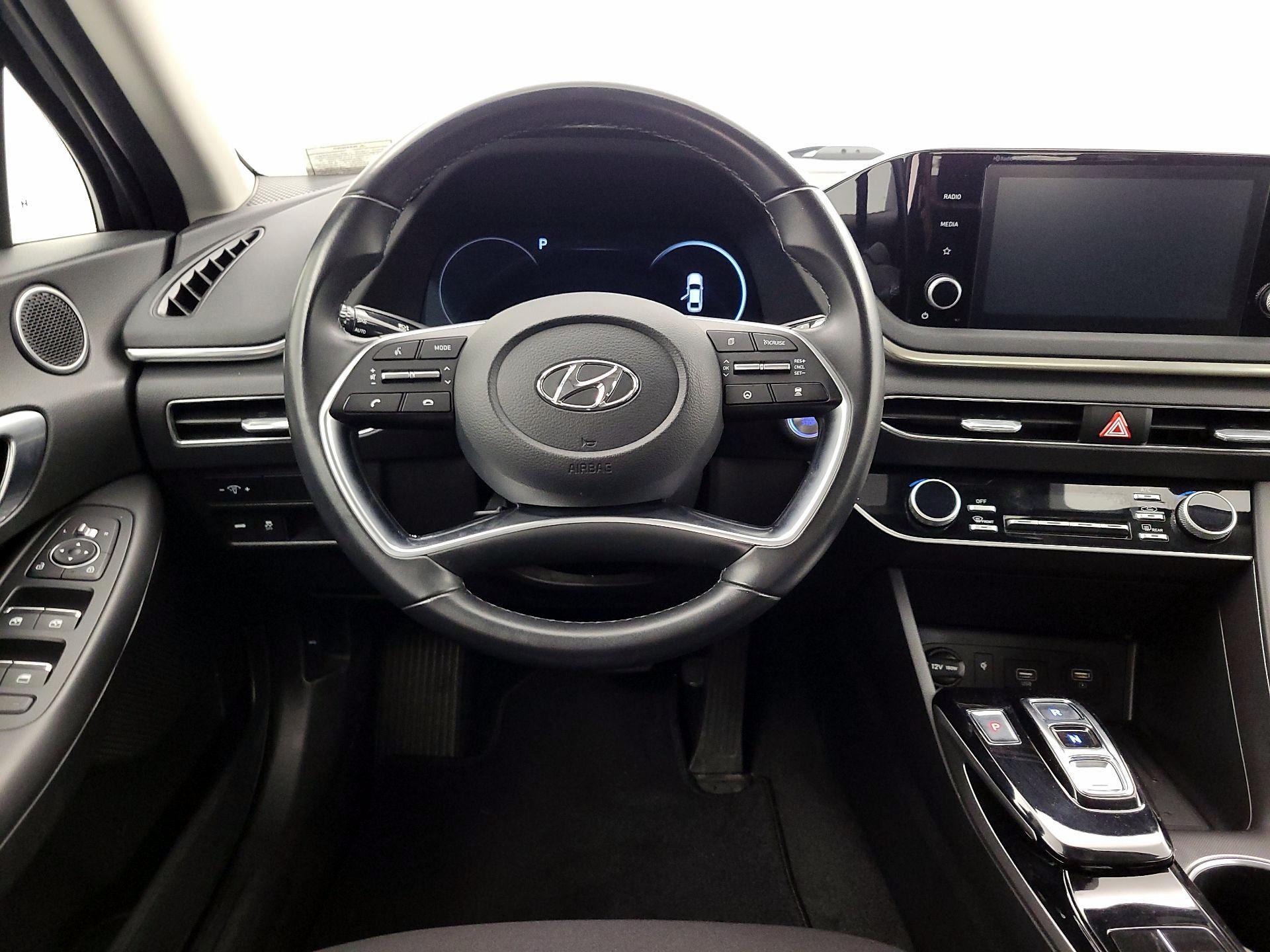 Thumbnail: 2022 Hyundai Sonata - 10