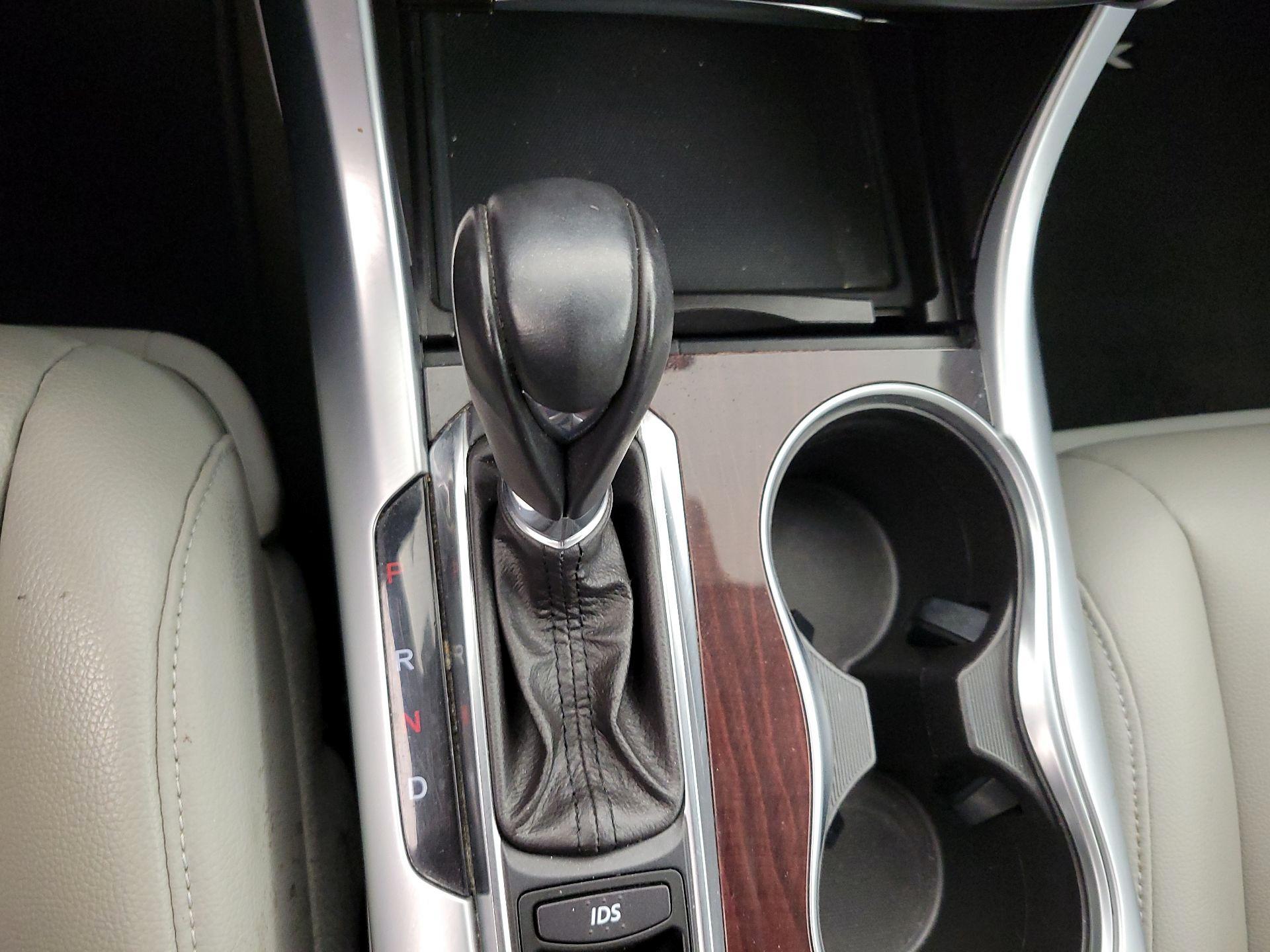 Thumbnail: 2015 Acura TLX - 17