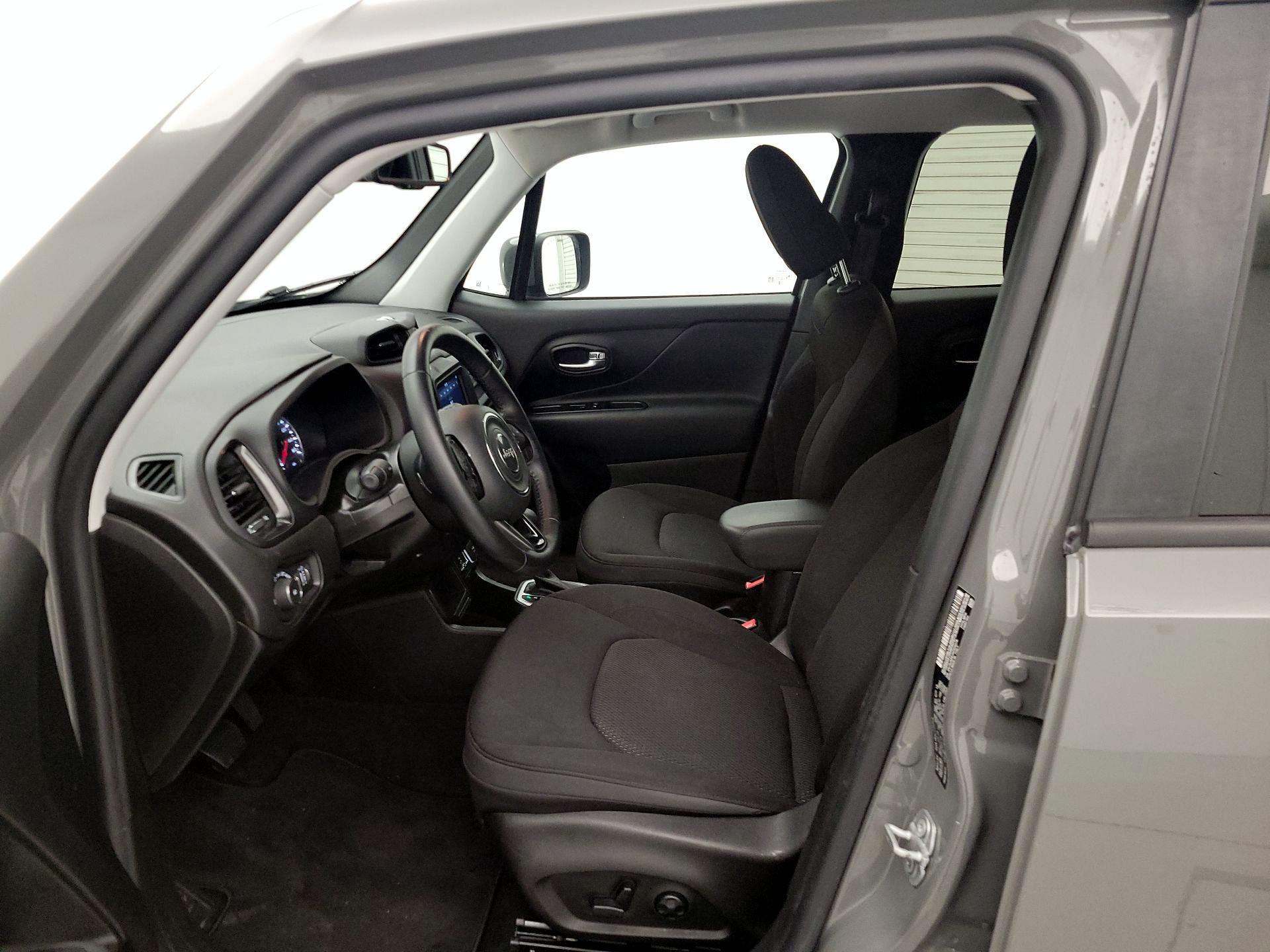 Thumbnail: 2019 Jeep Renegade - 11