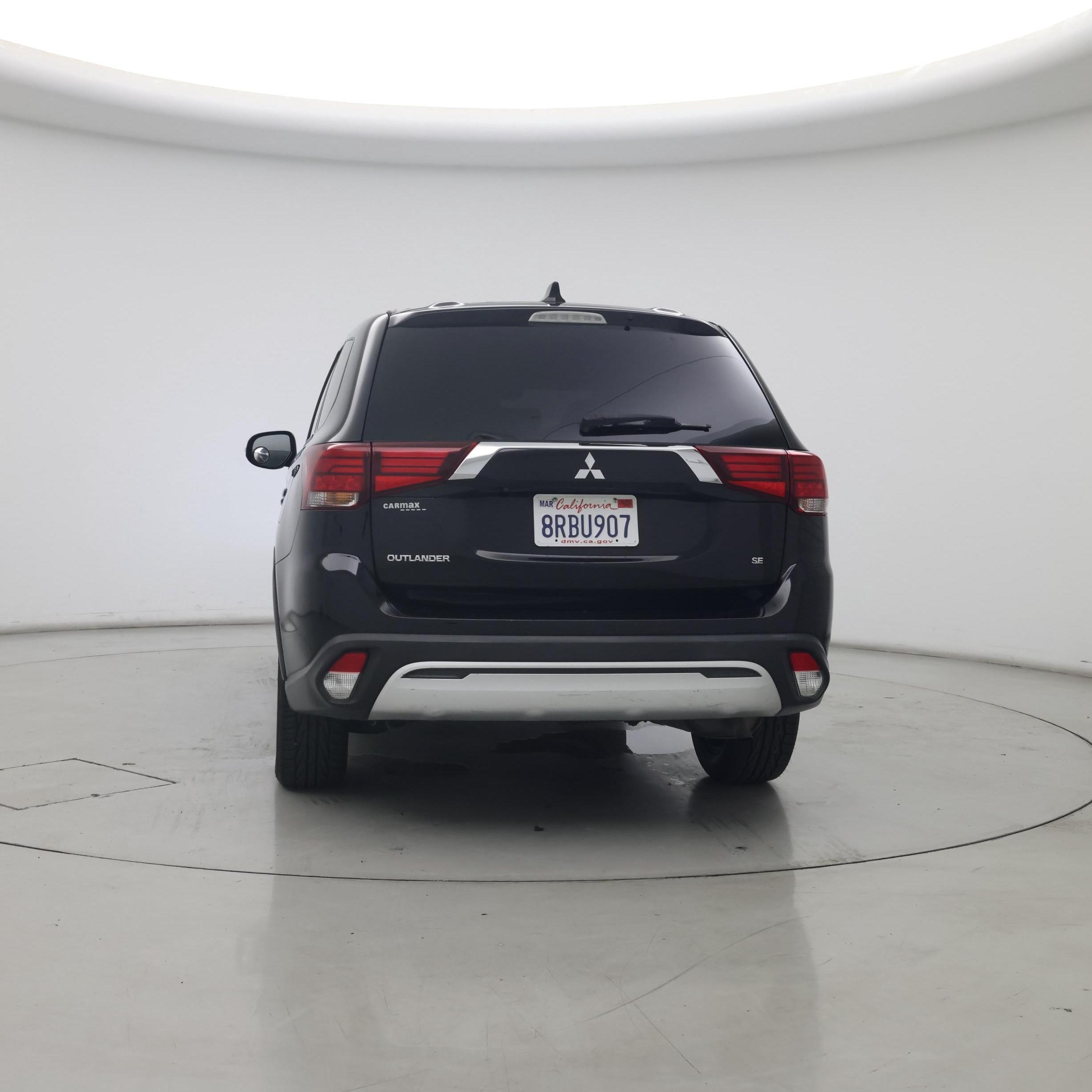 Thumbnail: 2020 Mitsubishi Outlander - 6
