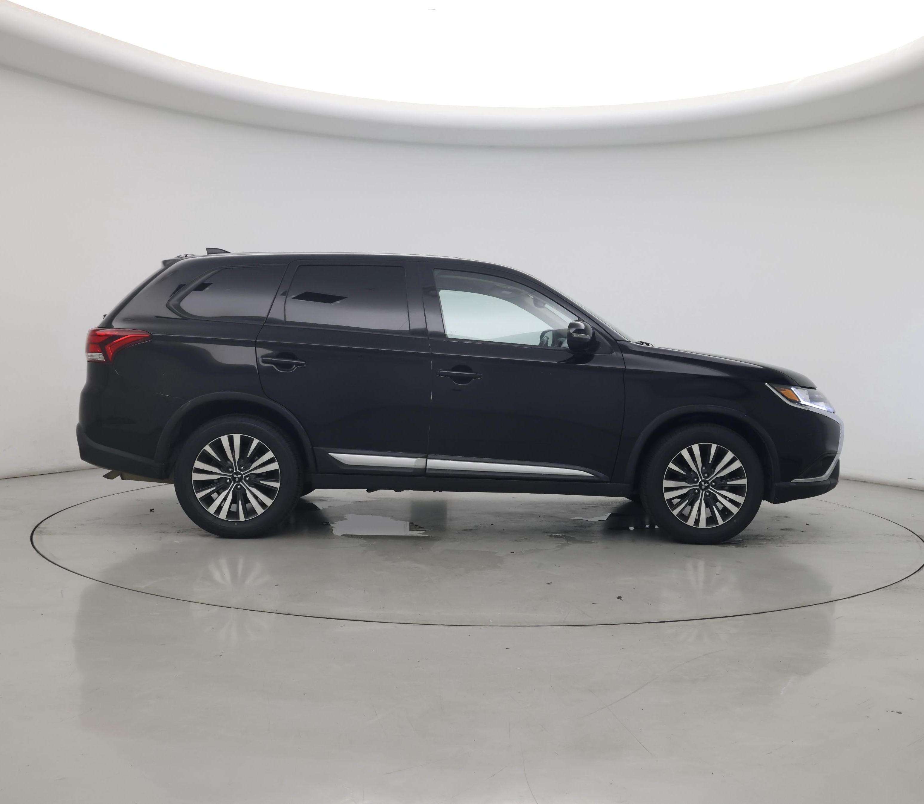 Thumbnail: 2020 Mitsubishi Outlander - 7