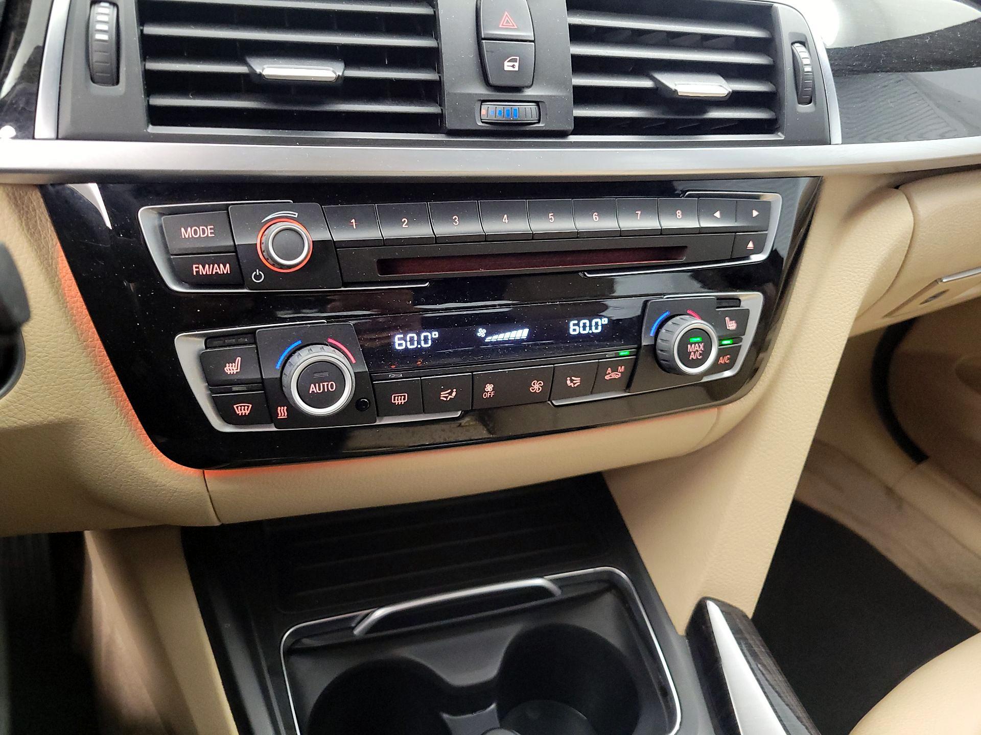 Thumbnail: 2016 BMW 3 Series - 15