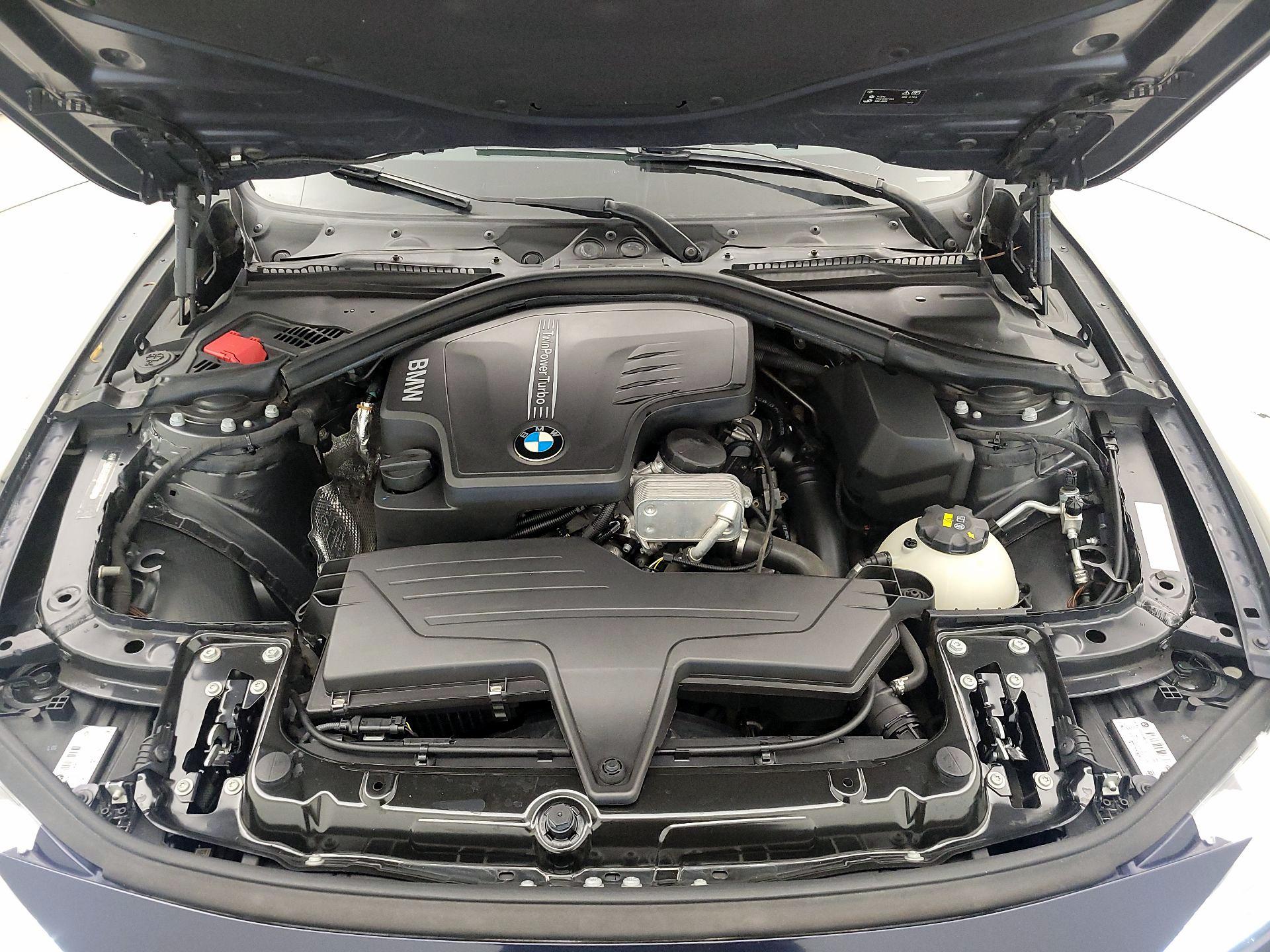 Thumbnail: 2016 BMW 3 Series - 19