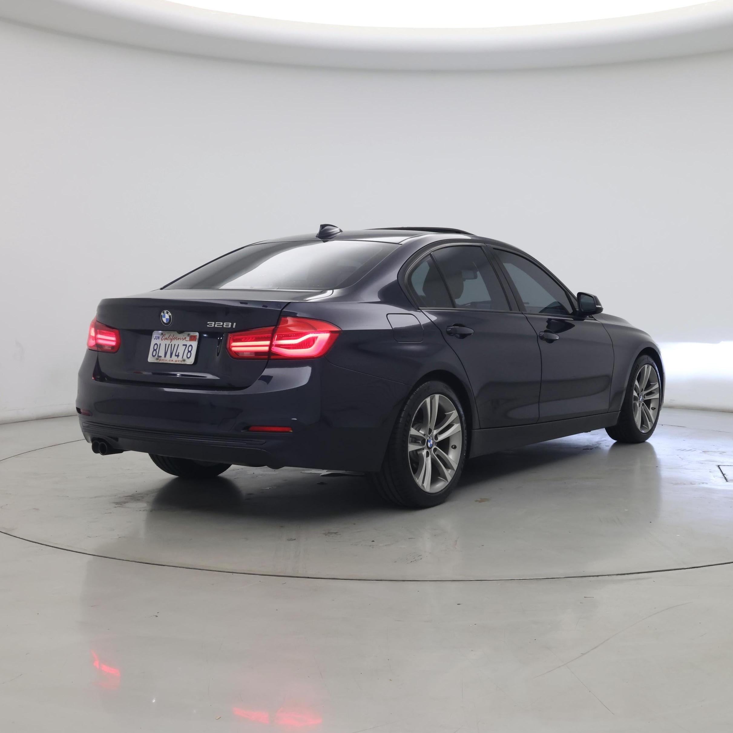 Thumbnail: 2016 BMW 3 Series - 8