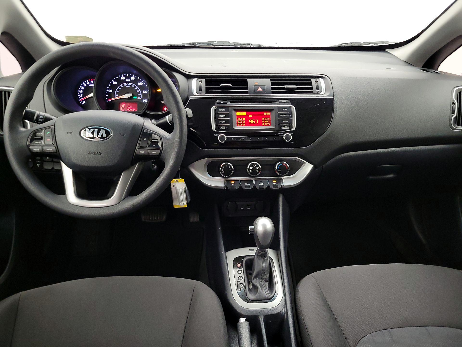 Thumbnail: 2016 Kia Rio - 9