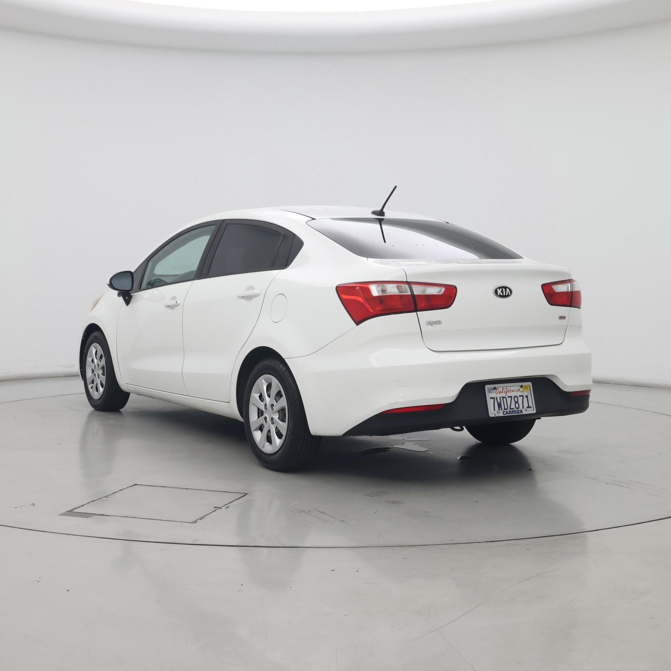 Thumbnail: 2016 Kia Rio - 2