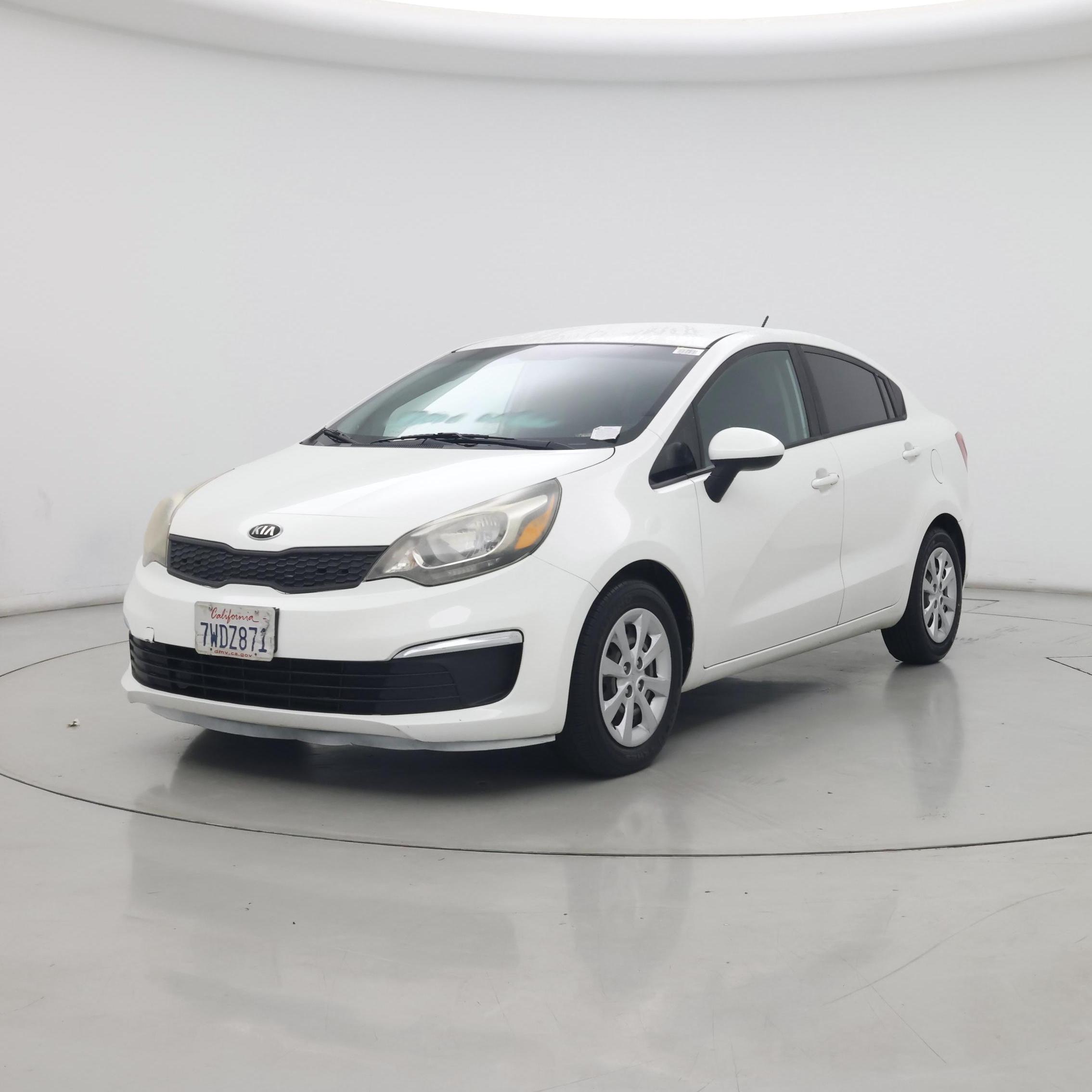 Thumbnail: 2016 Kia Rio - 4