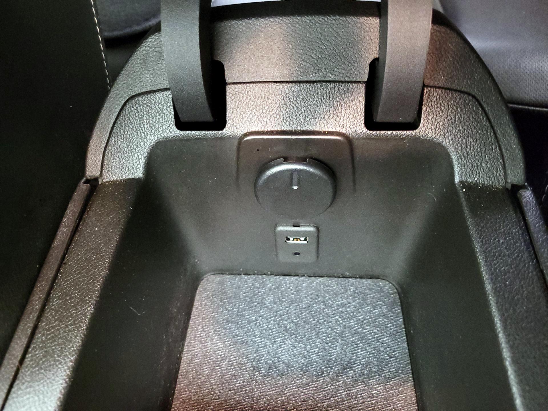 Thumbnail: 2014 Chevrolet Camaro - 19