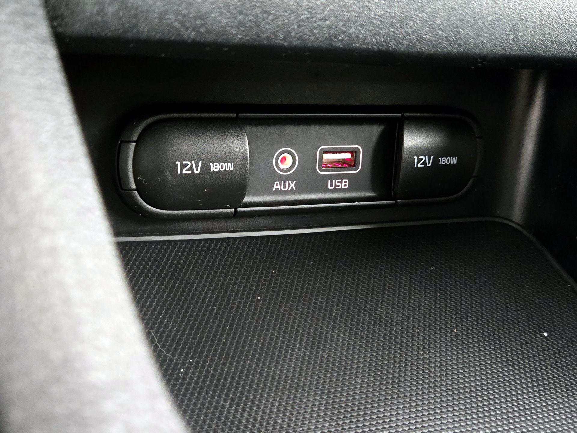 Thumbnail: 2021 Kia Forte - 18