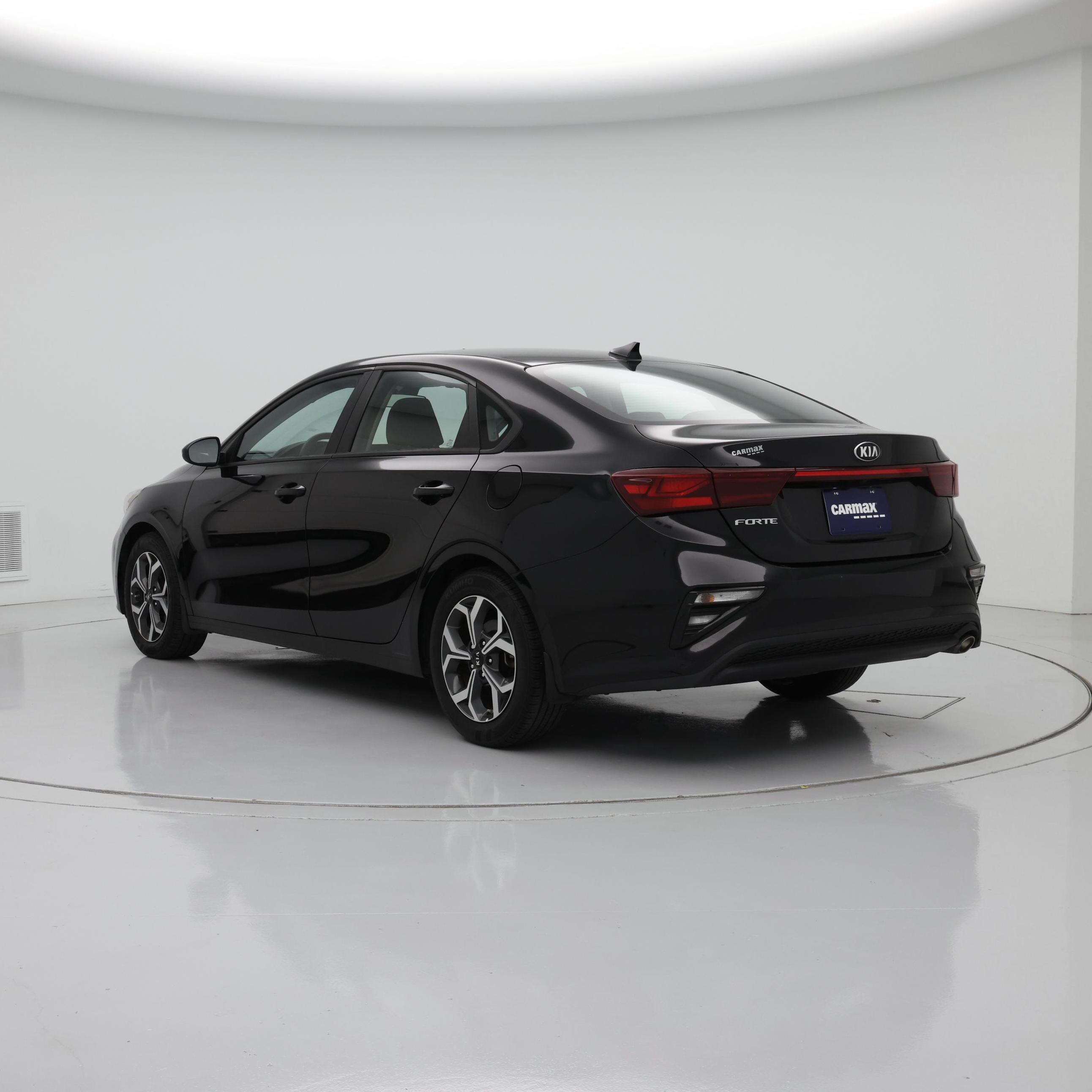 Thumbnail: 2021 Kia Forte - 2