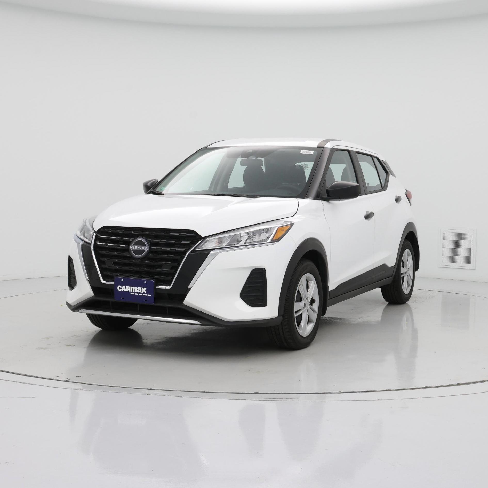 Thumbnail: 2024 Nissan Kicks - 4