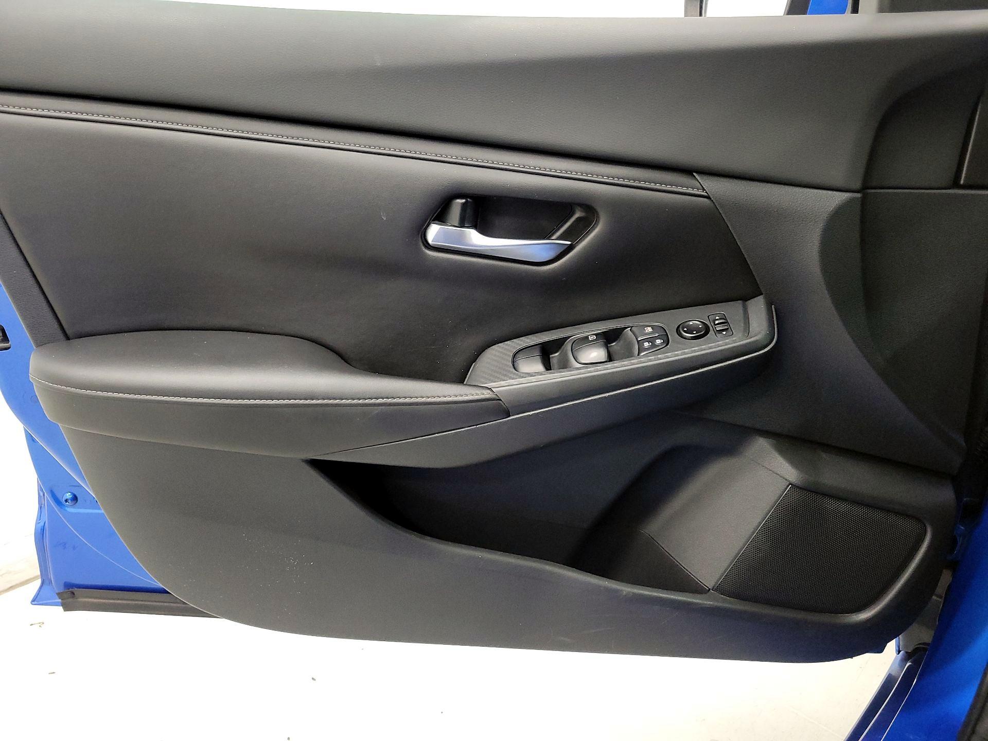 Thumbnail: 2021 Nissan Sentra - 12