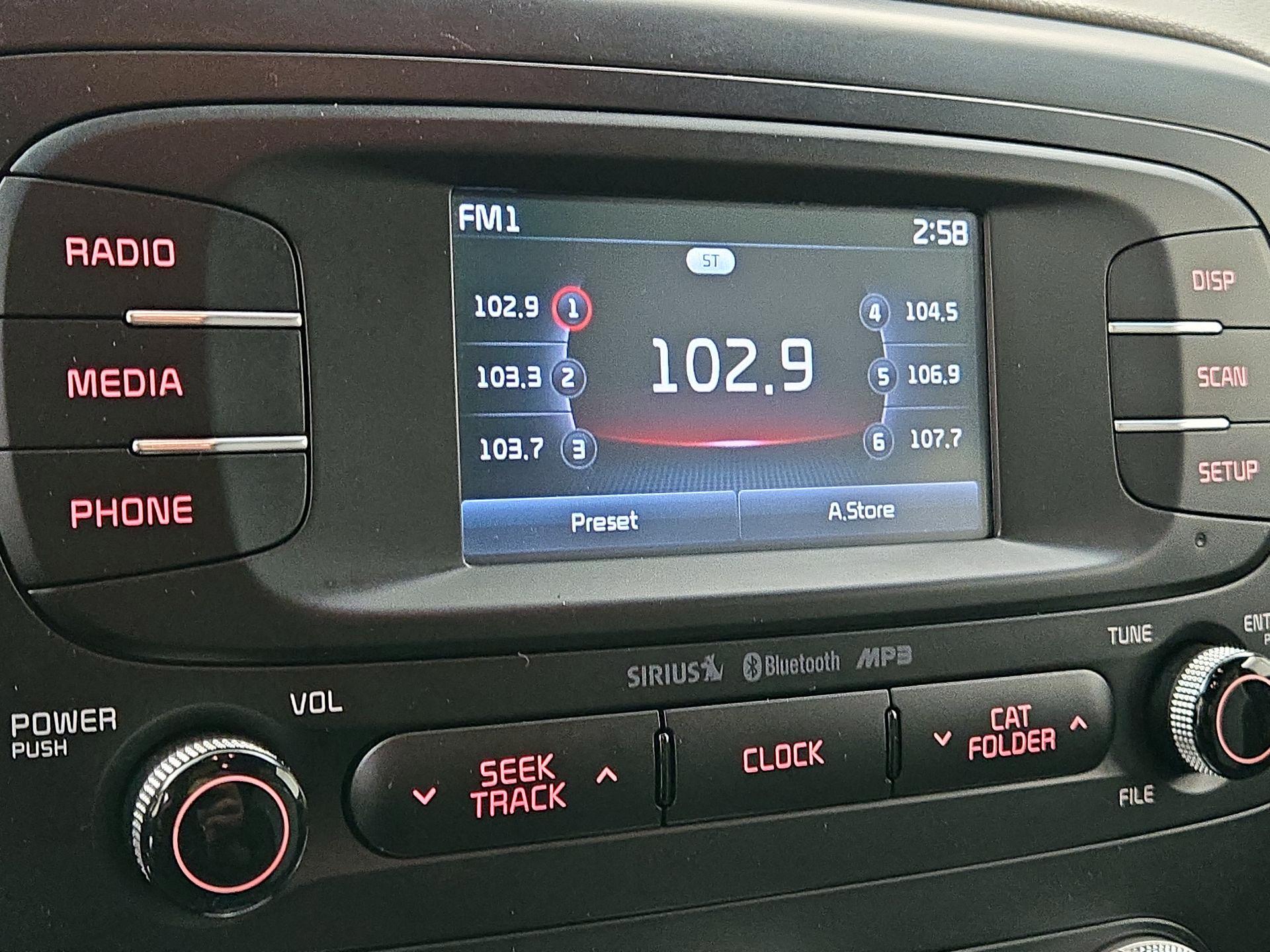 Thumbnail: 2016 Kia Soul - 15