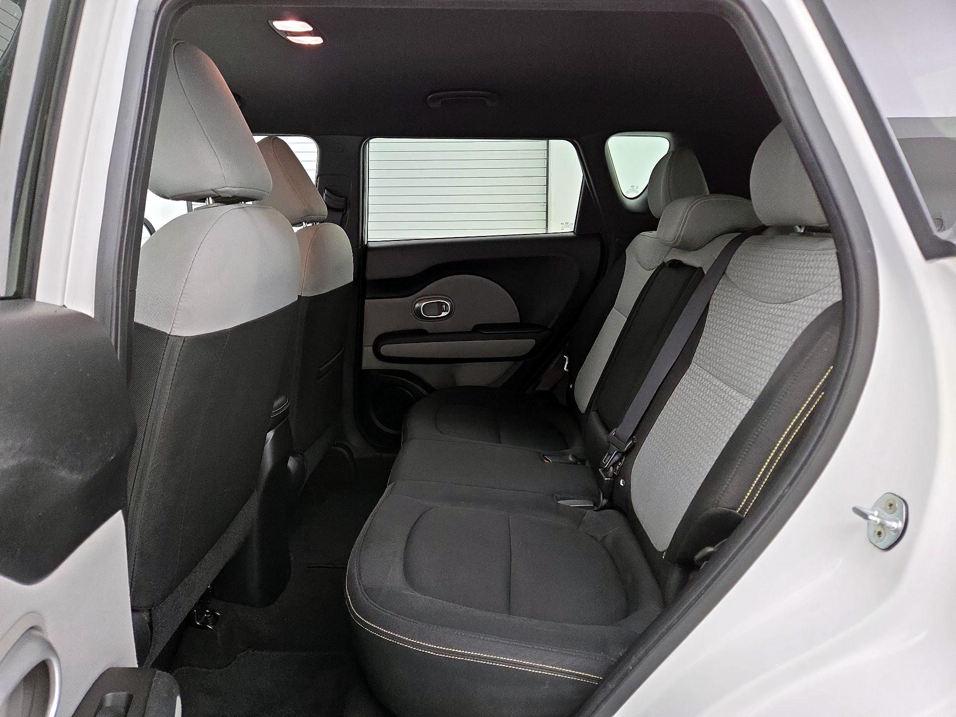 Thumbnail: 2016 Kia Soul - 19