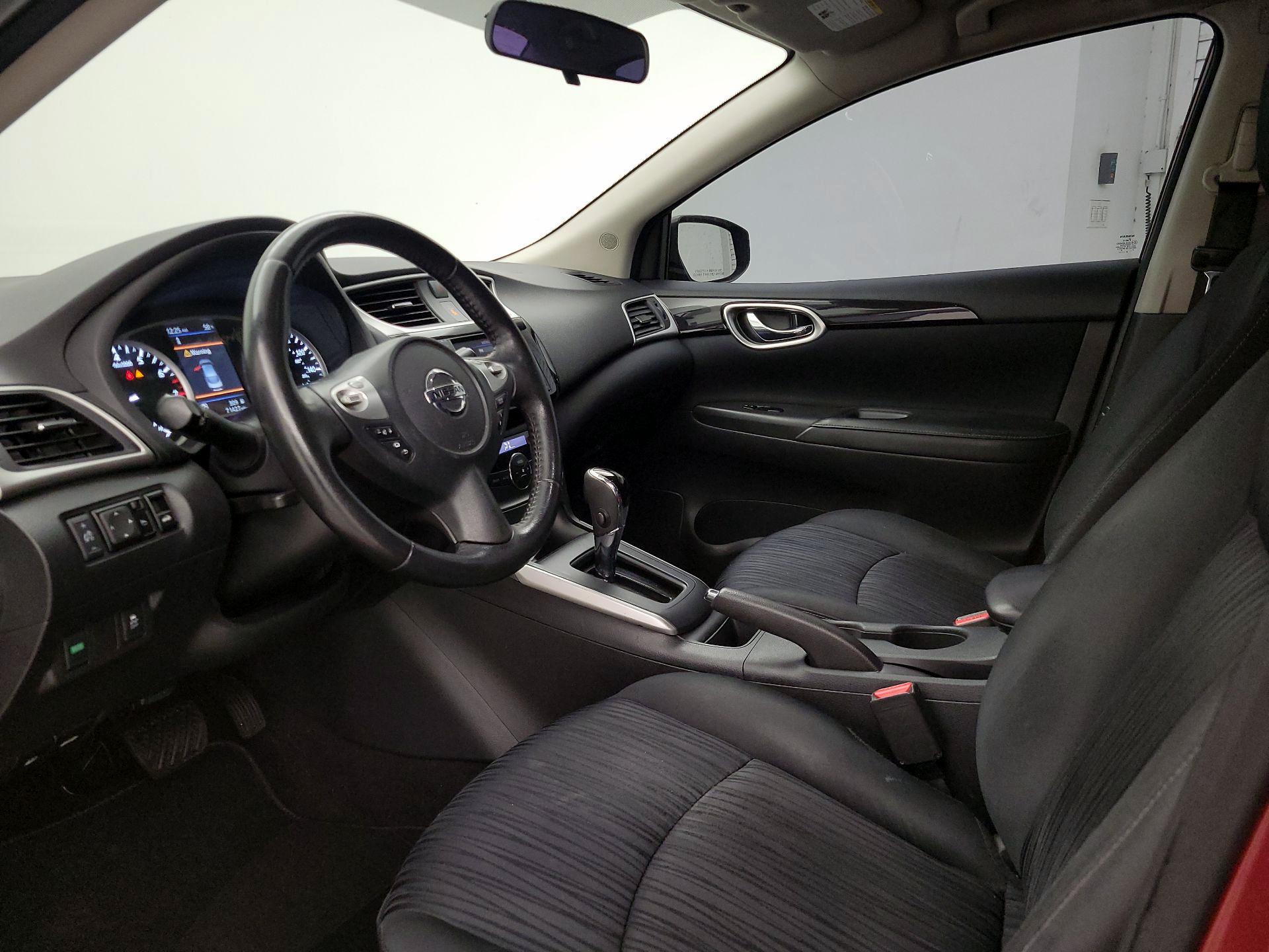 Thumbnail: 2019 Nissan Sentra - 11