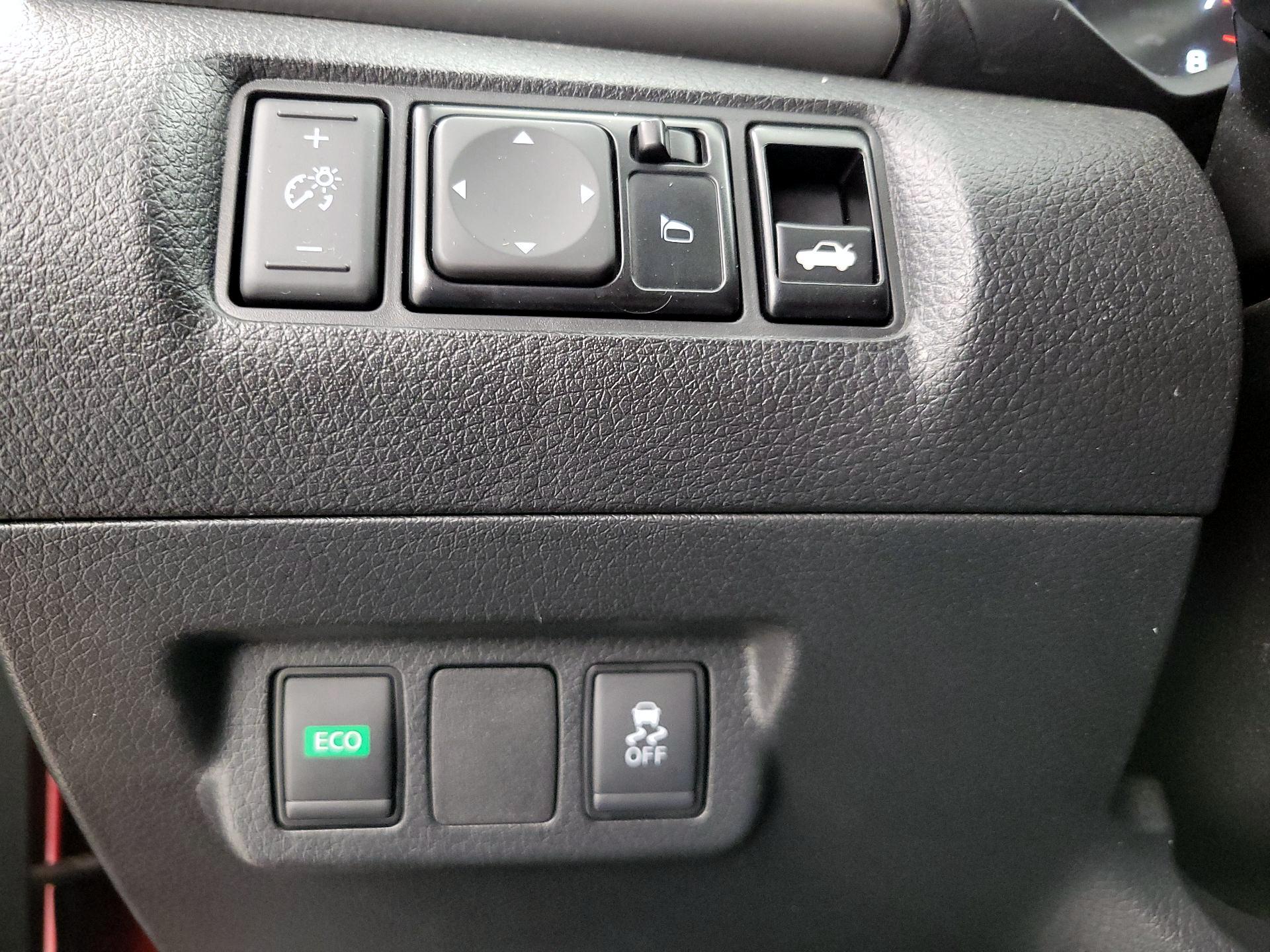 Thumbnail: 2019 Nissan Sentra - 13