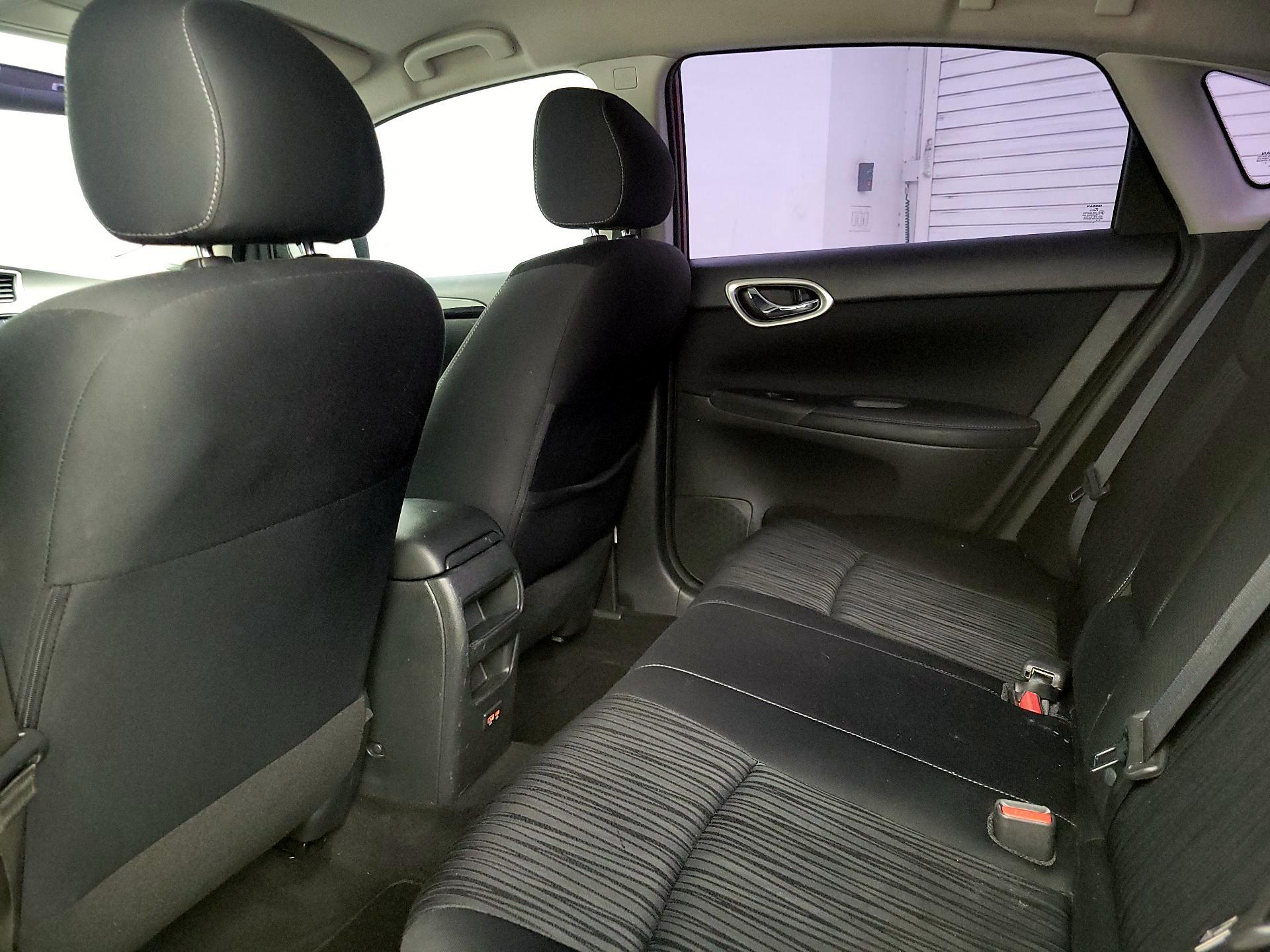 Thumbnail: 2019 Nissan Sentra - 19