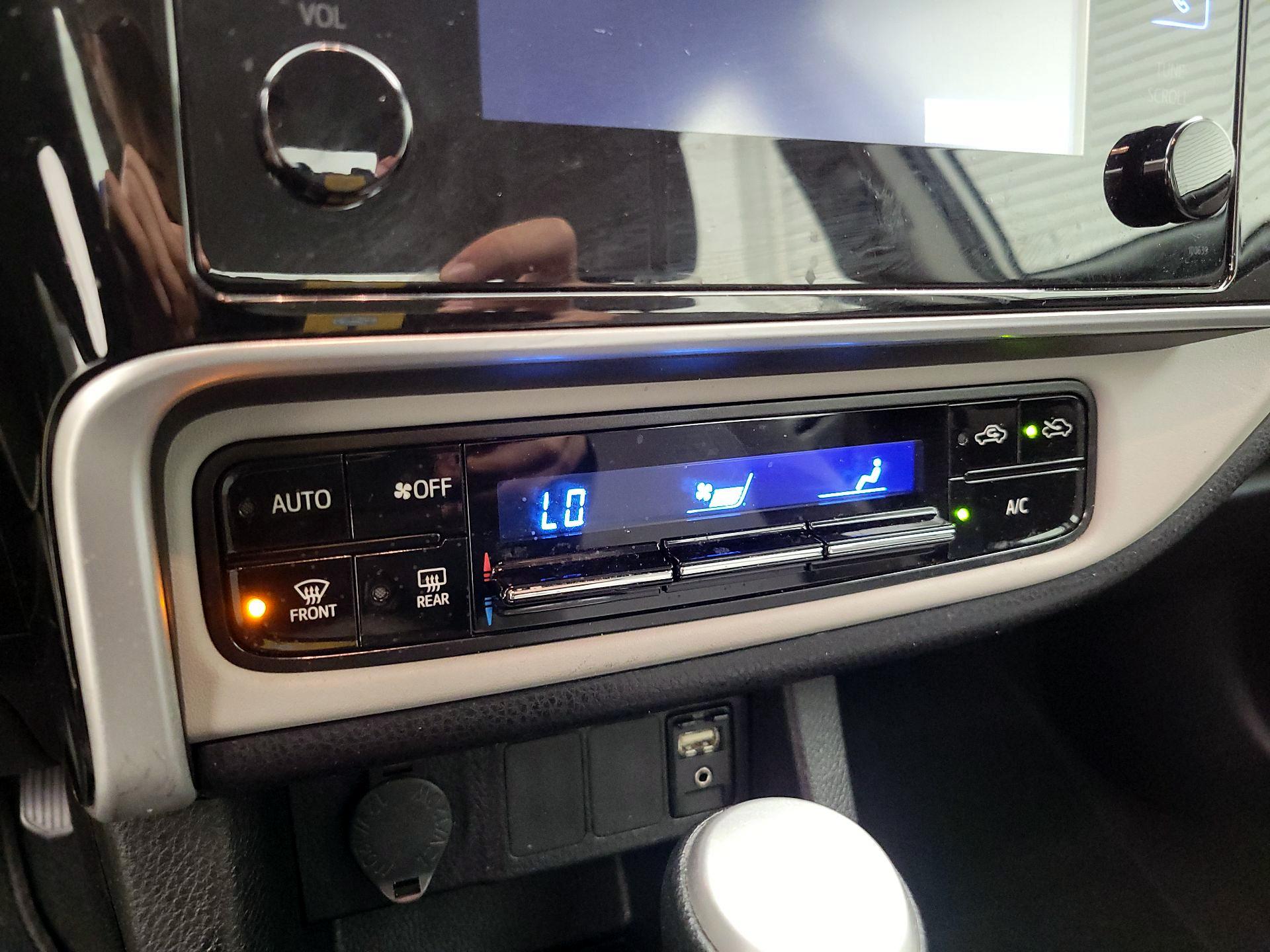 Thumbnail: 2019 Toyota Corolla - 16