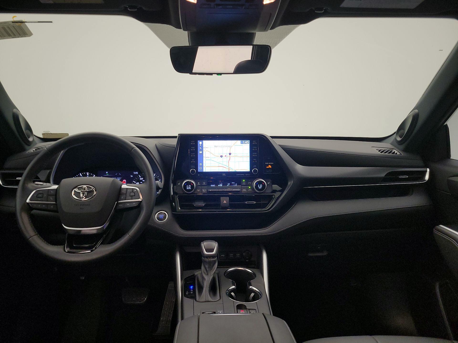 Thumbnail: 2021 Toyota Highlander - 9