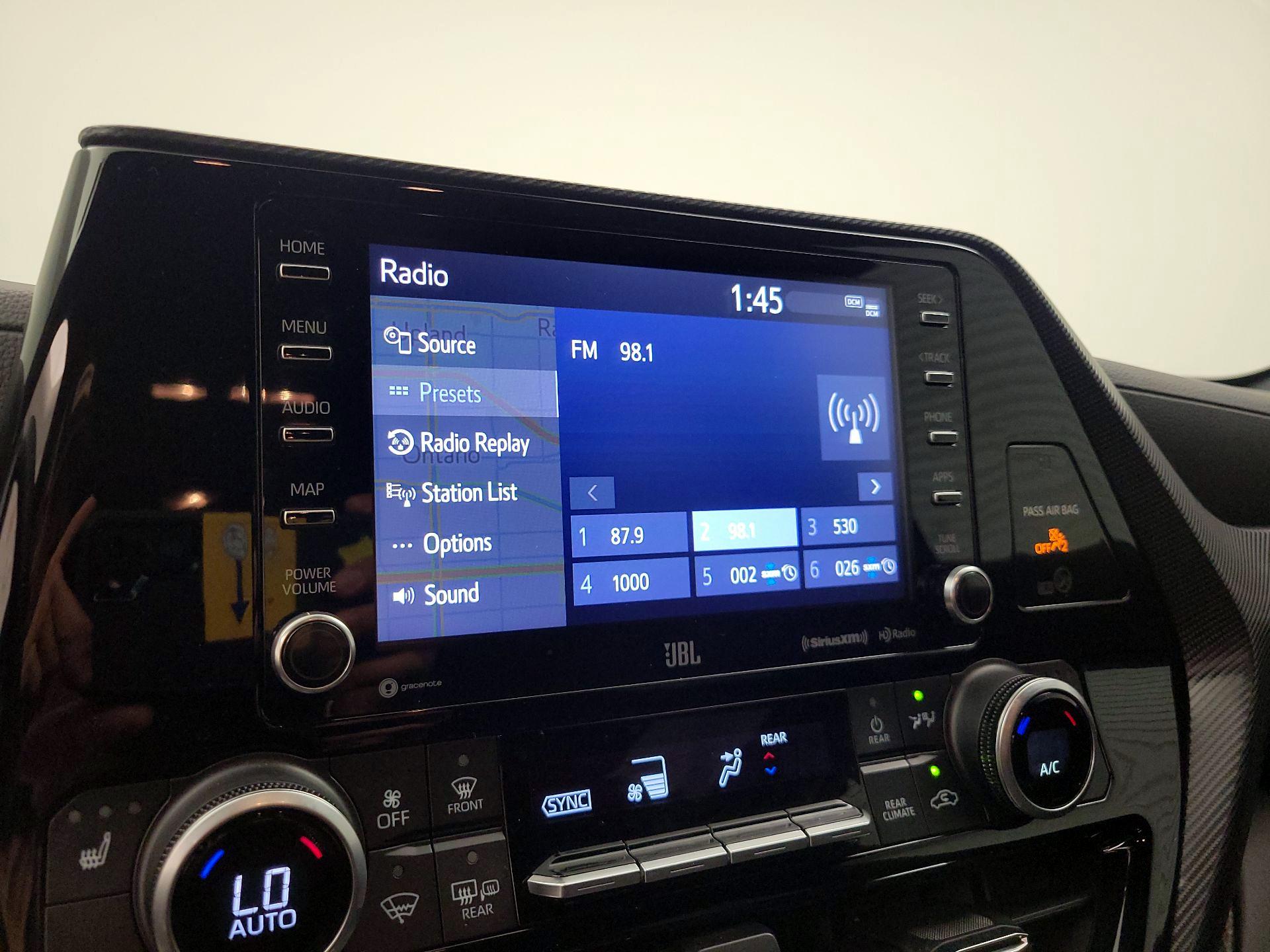 Thumbnail: 2021 Toyota Highlander - 16