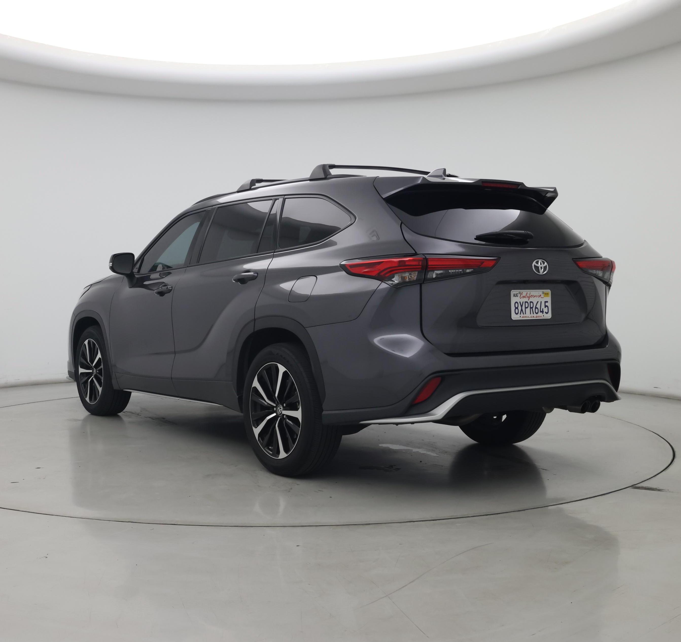 Thumbnail: 2021 Toyota Highlander - 2