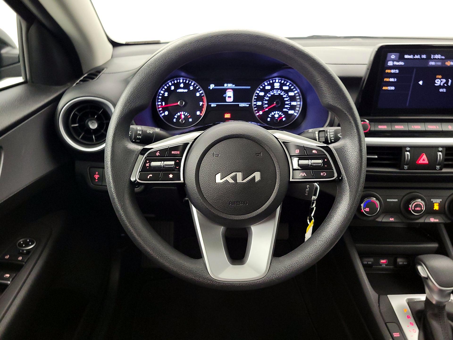 Thumbnail: 2023 Kia Forte - 10