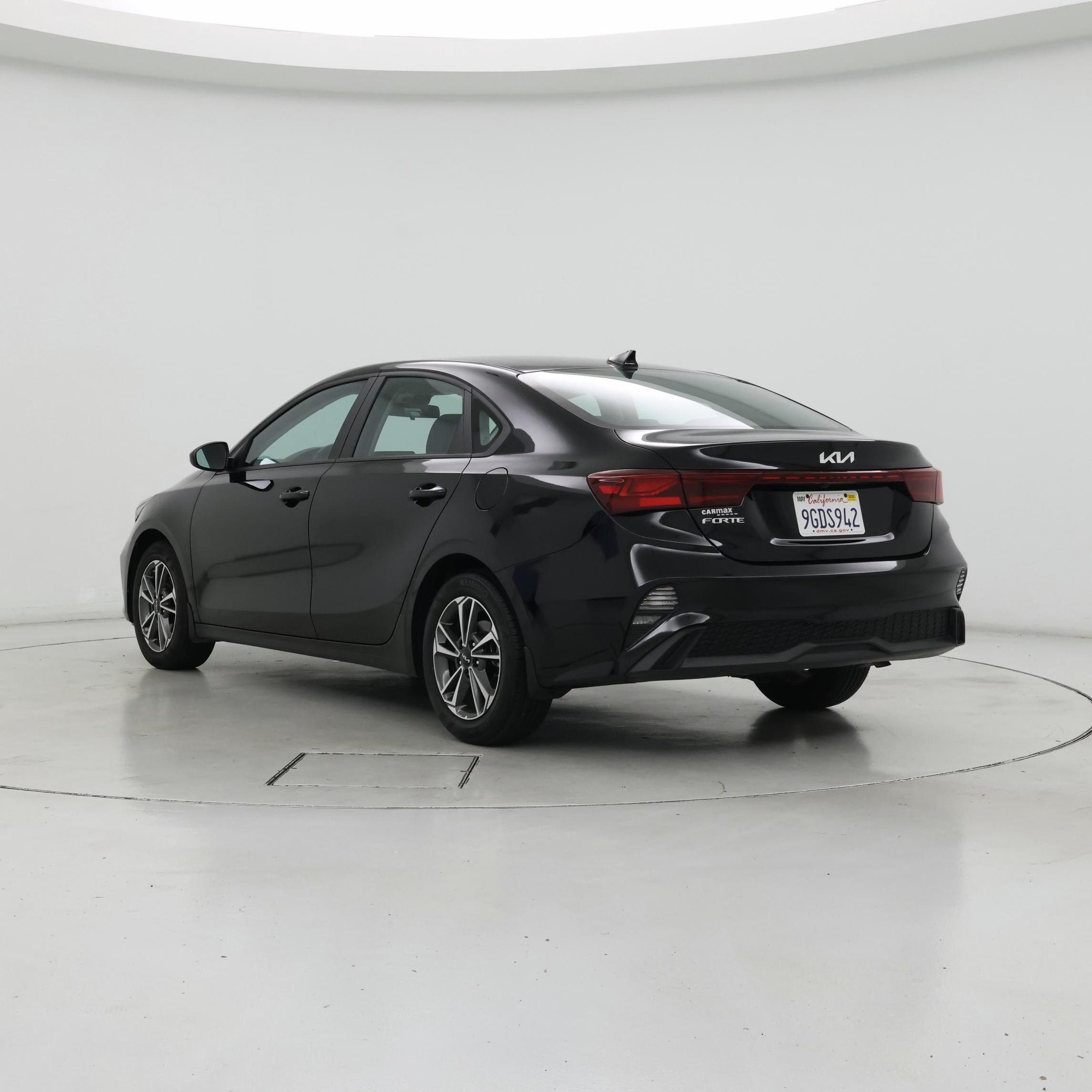 Thumbnail: 2023 Kia Forte - 2
