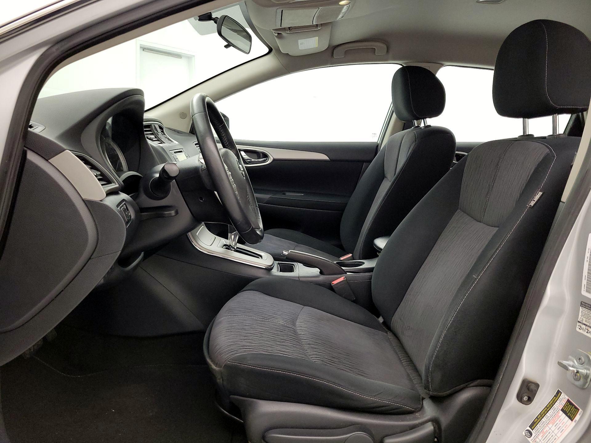 Thumbnail: 2015 Nissan Sentra - 11