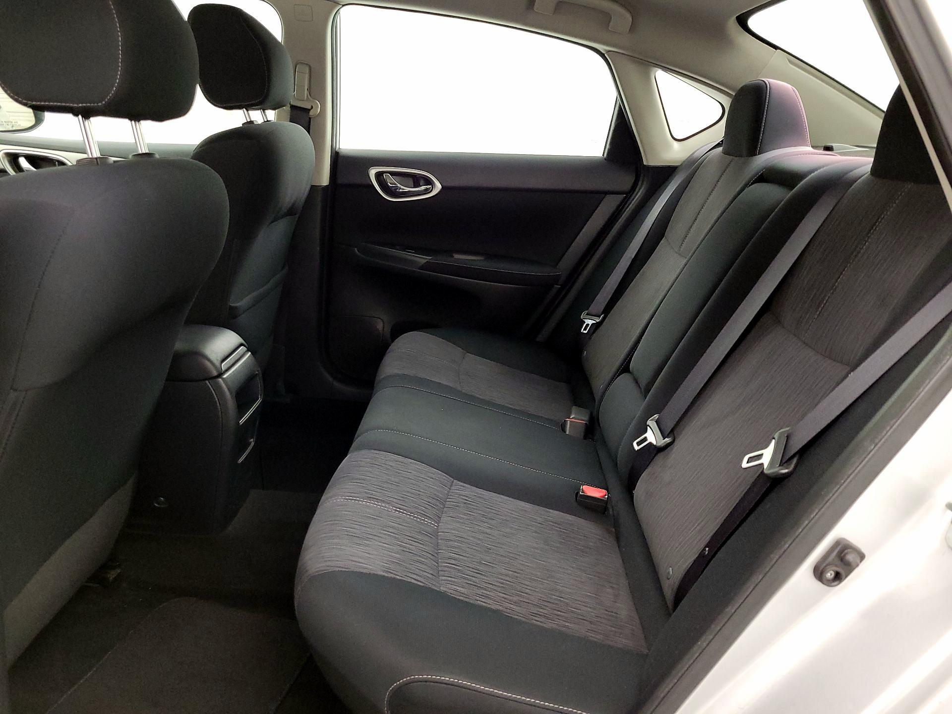 Thumbnail: 2015 Nissan Sentra - 19