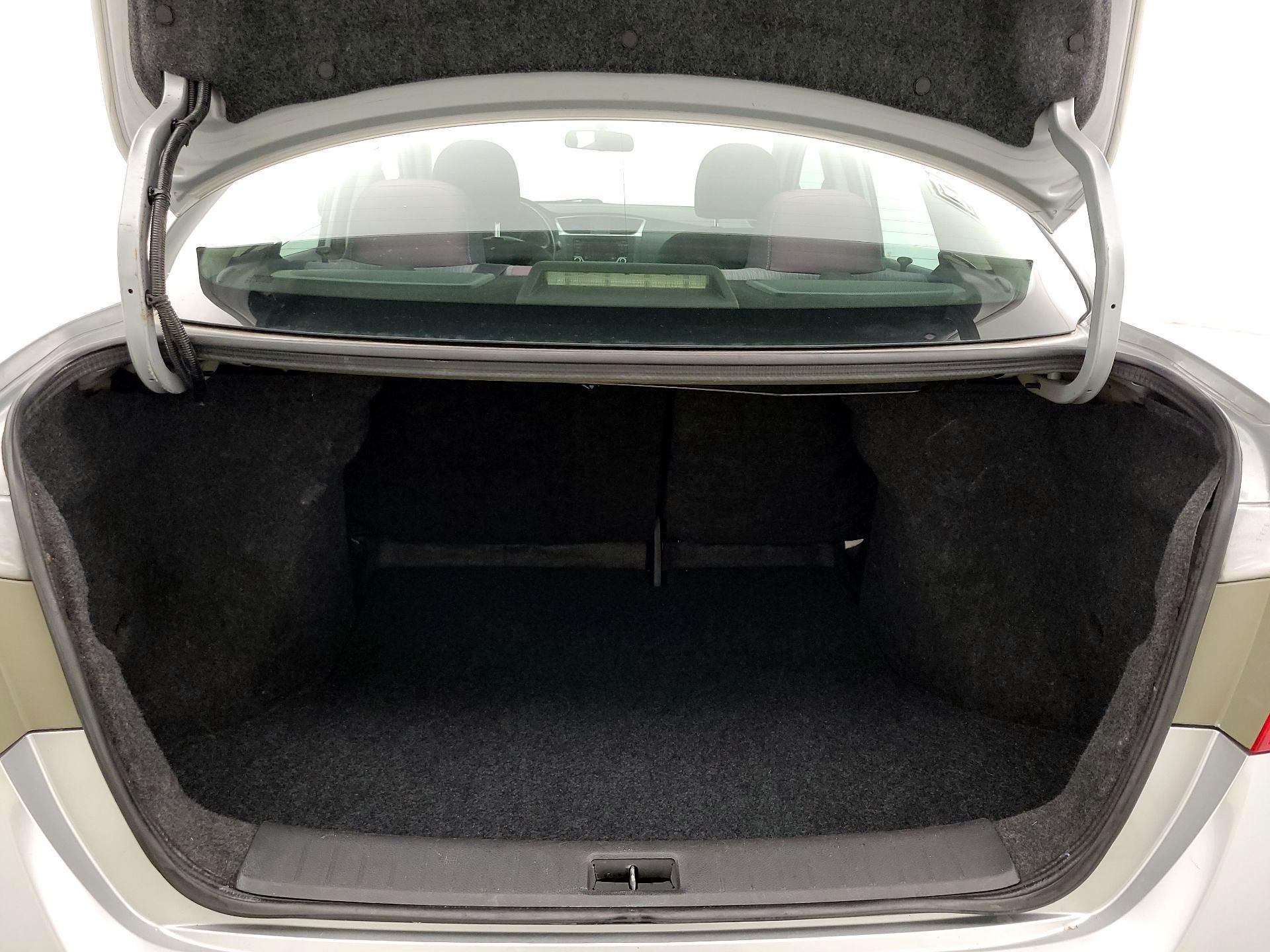 Thumbnail: 2015 Nissan Sentra - 20