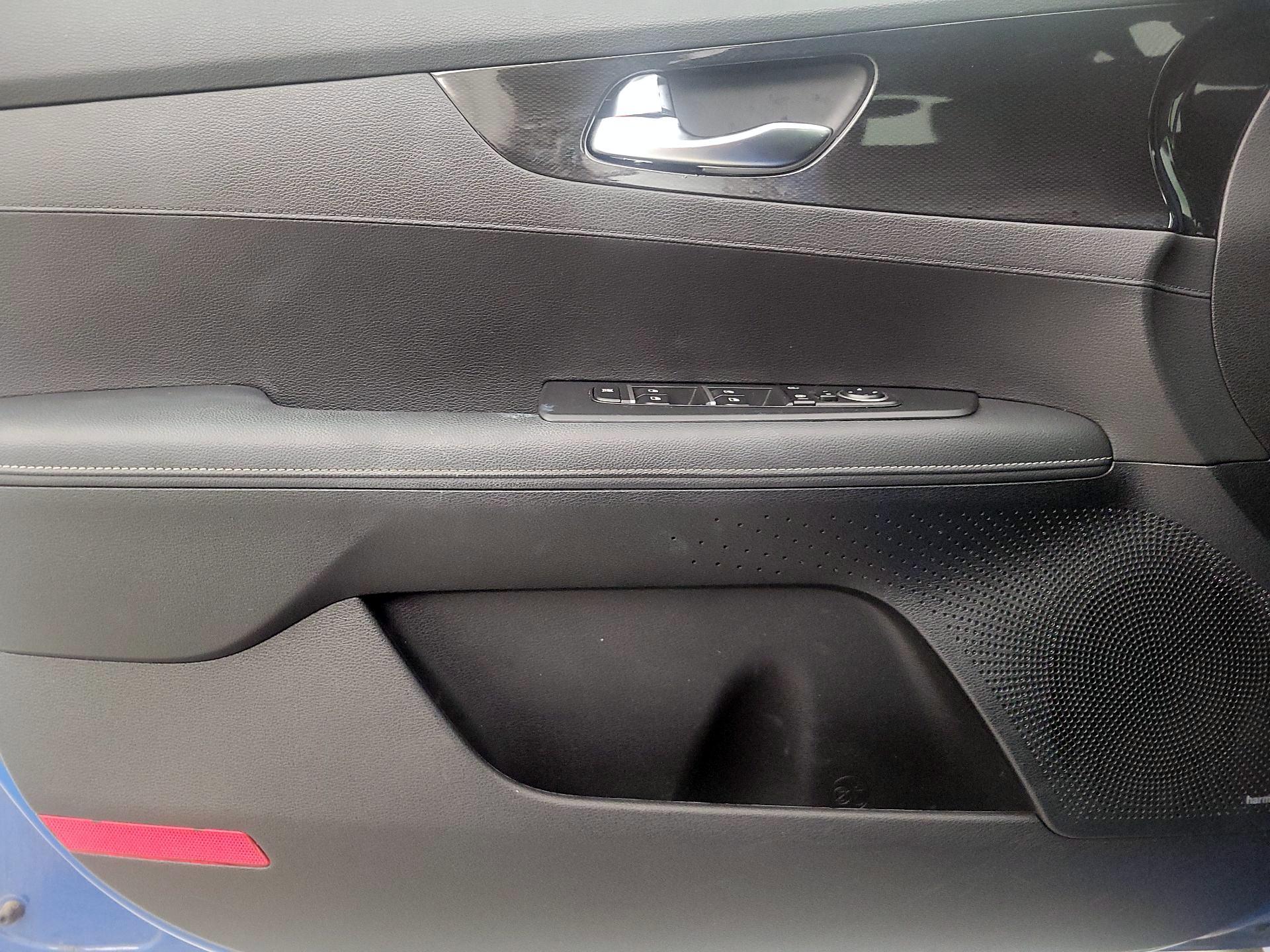Thumbnail: 2023 Kia Forte - 12