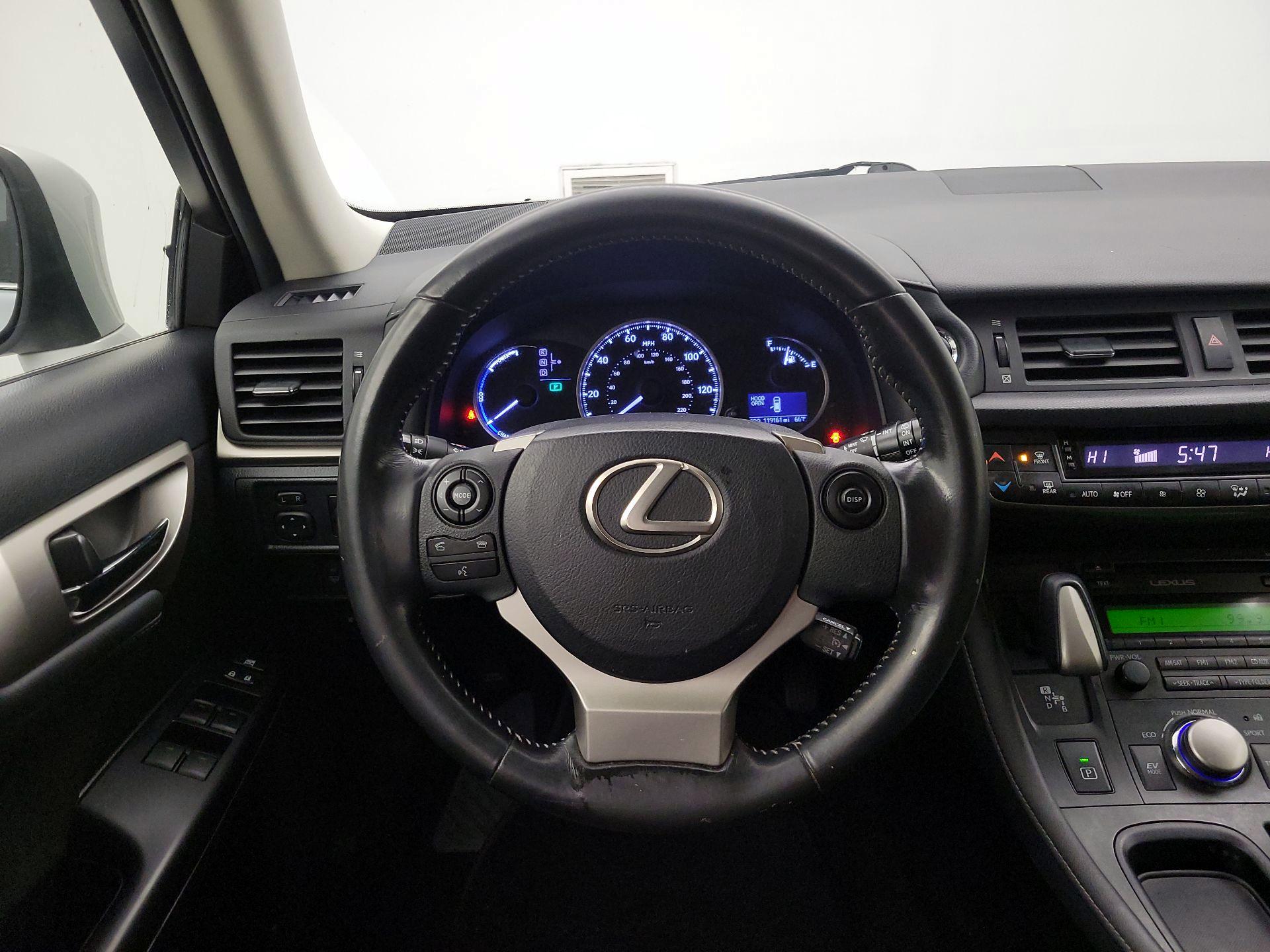 Thumbnail: 2016 Lexus CT - 10