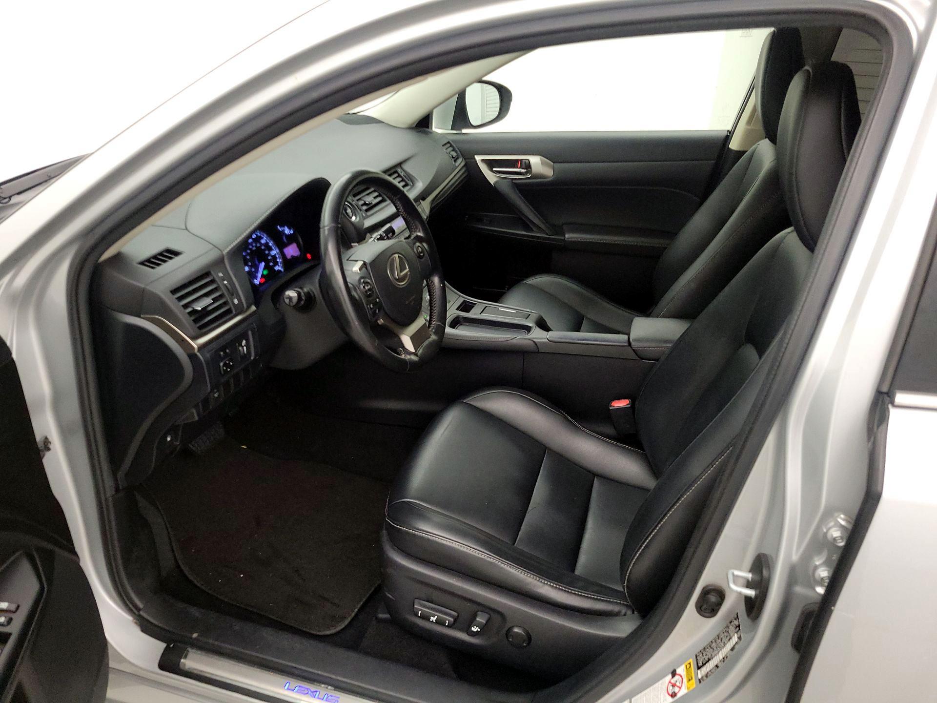 Thumbnail: 2016 Lexus CT - 11