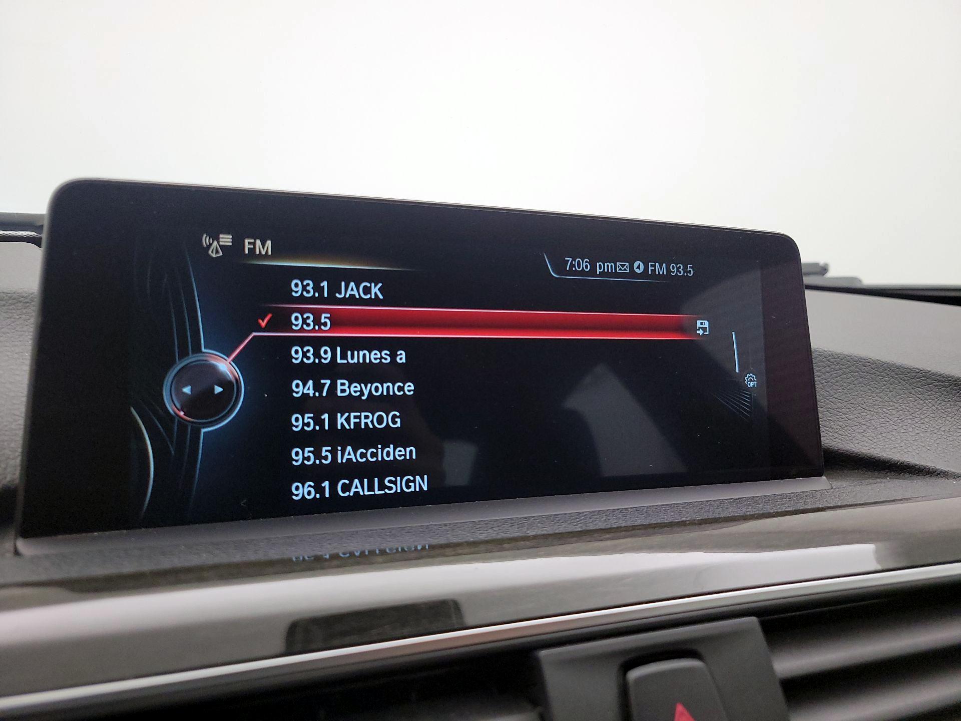 Thumbnail: 2016 BMW 3 Series - 15