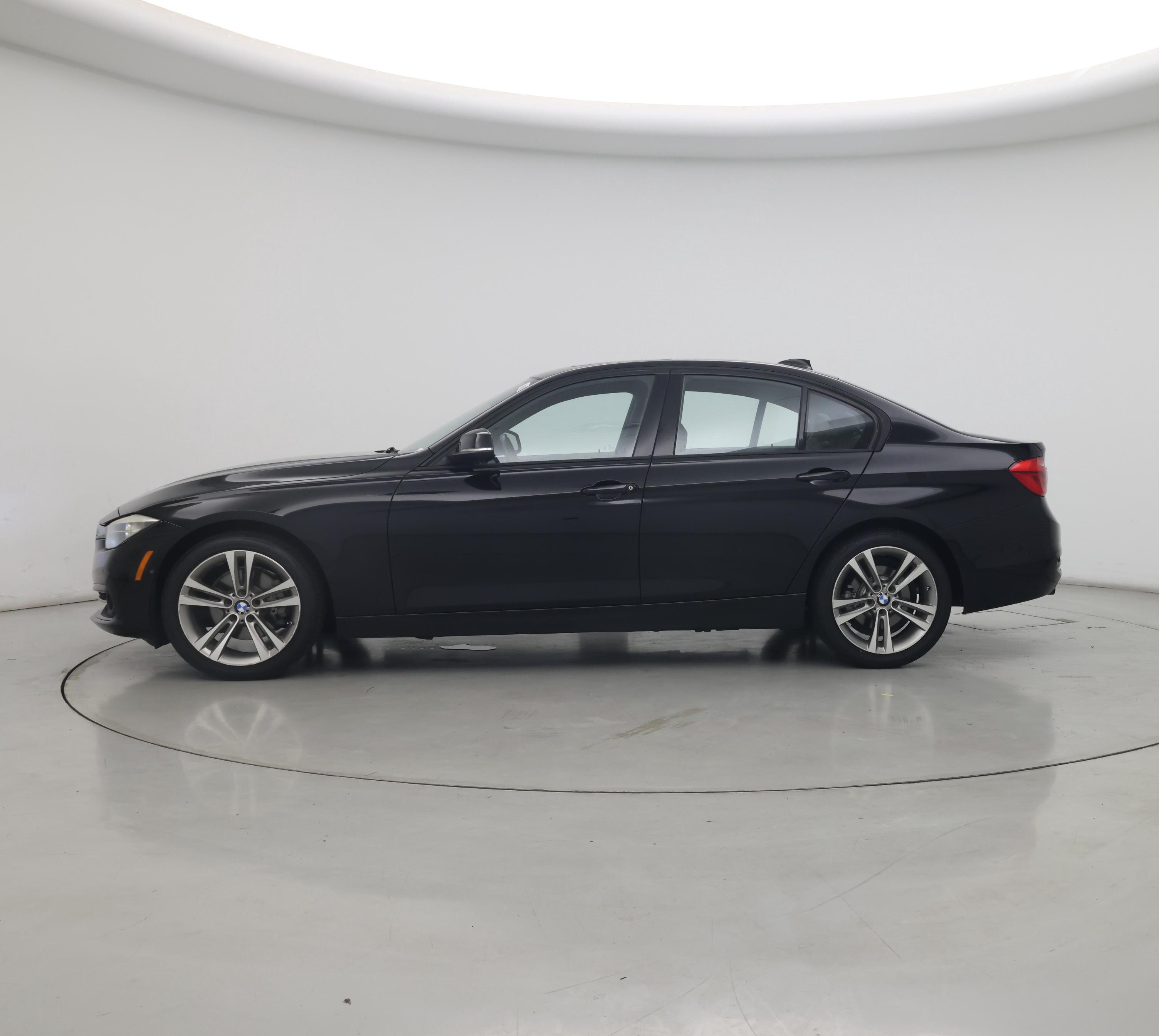 Thumbnail: 2016 BMW 3 Series - 3