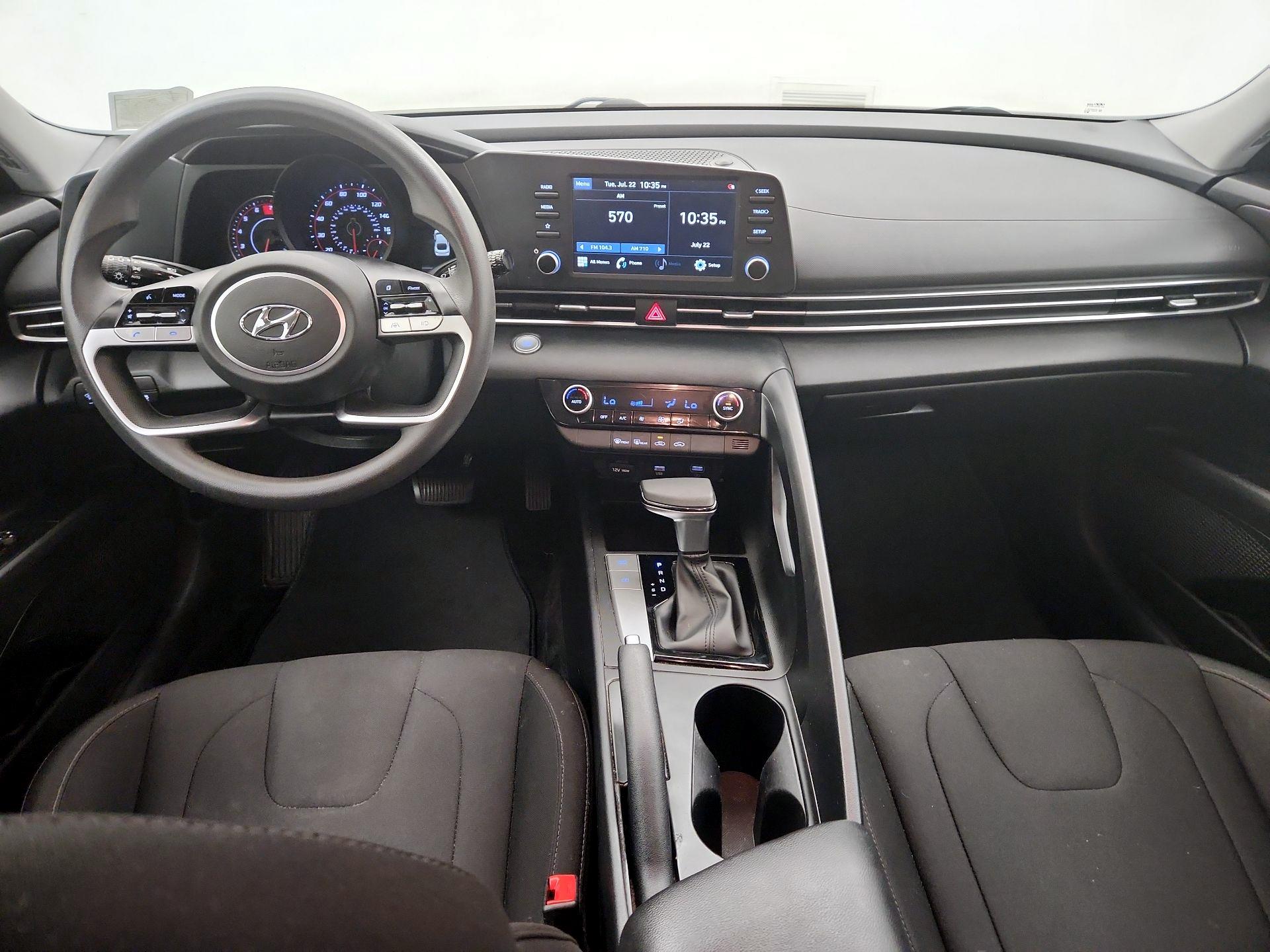 Thumbnail: 2021 Hyundai Elantra - 9