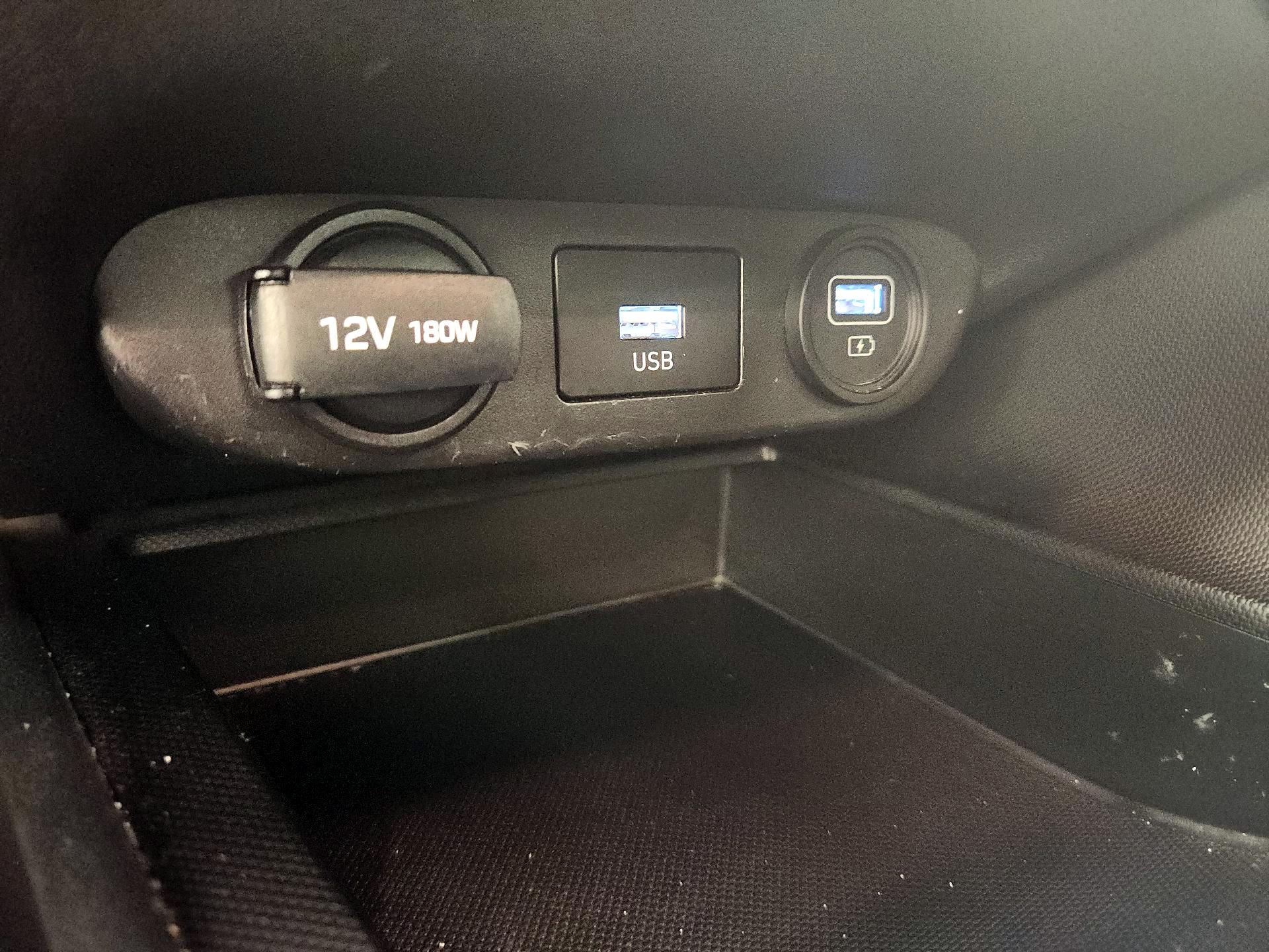 Thumbnail: 2021 Hyundai Elantra - 18