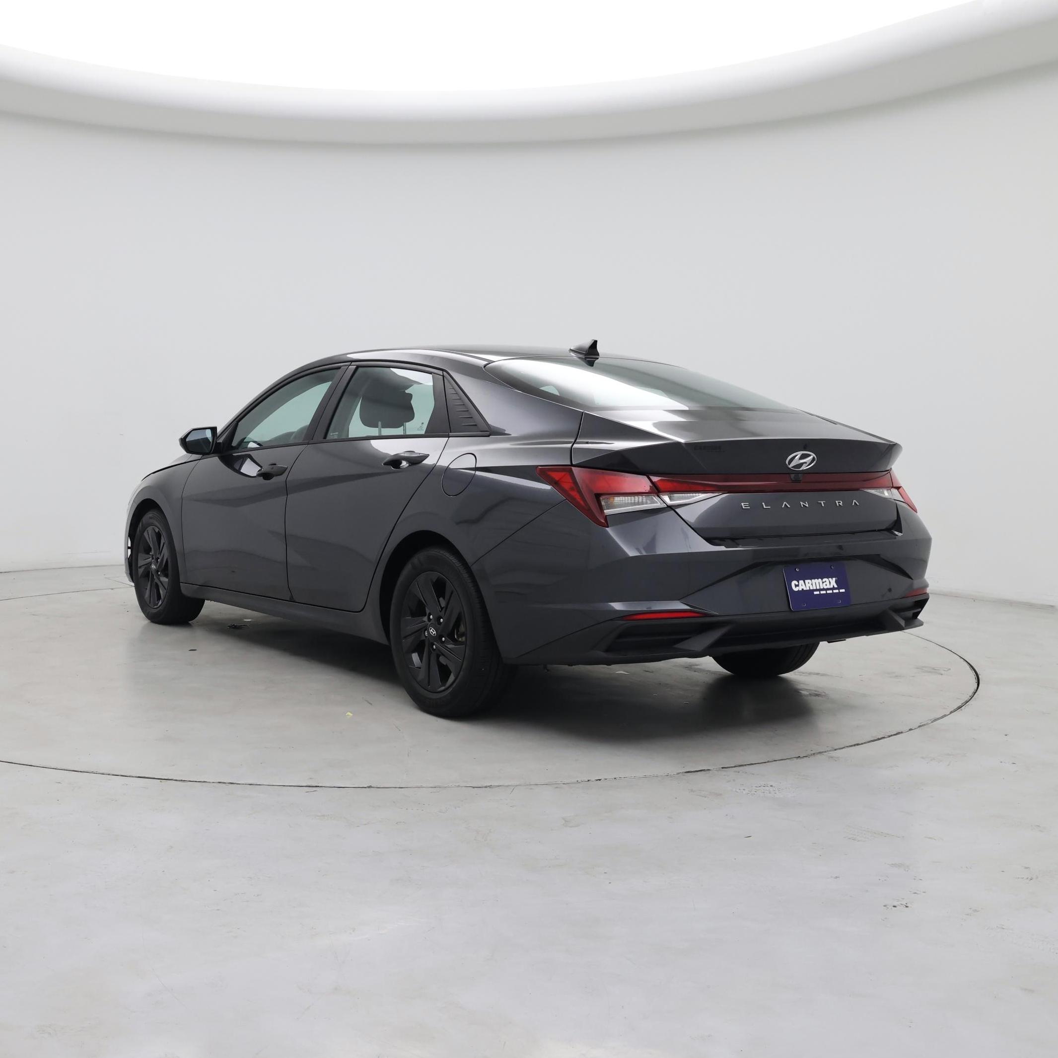 Thumbnail: 2021 Hyundai Elantra - 2