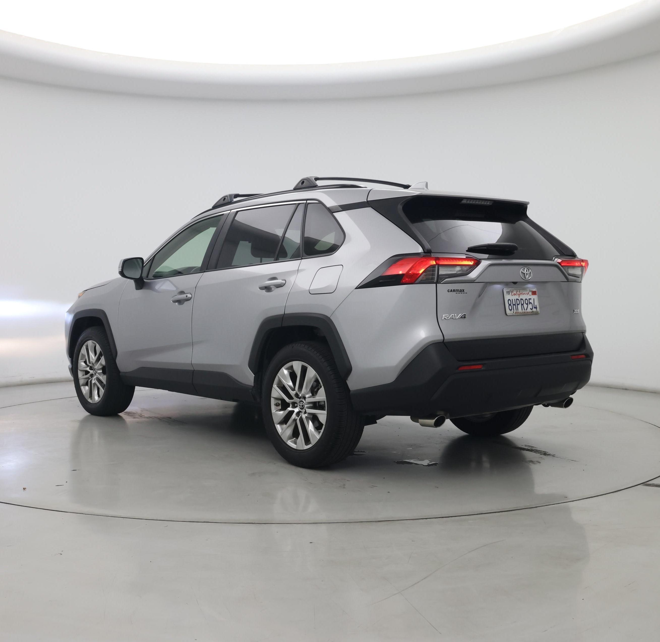 Thumbnail: 2019 Toyota RAV4 - 2