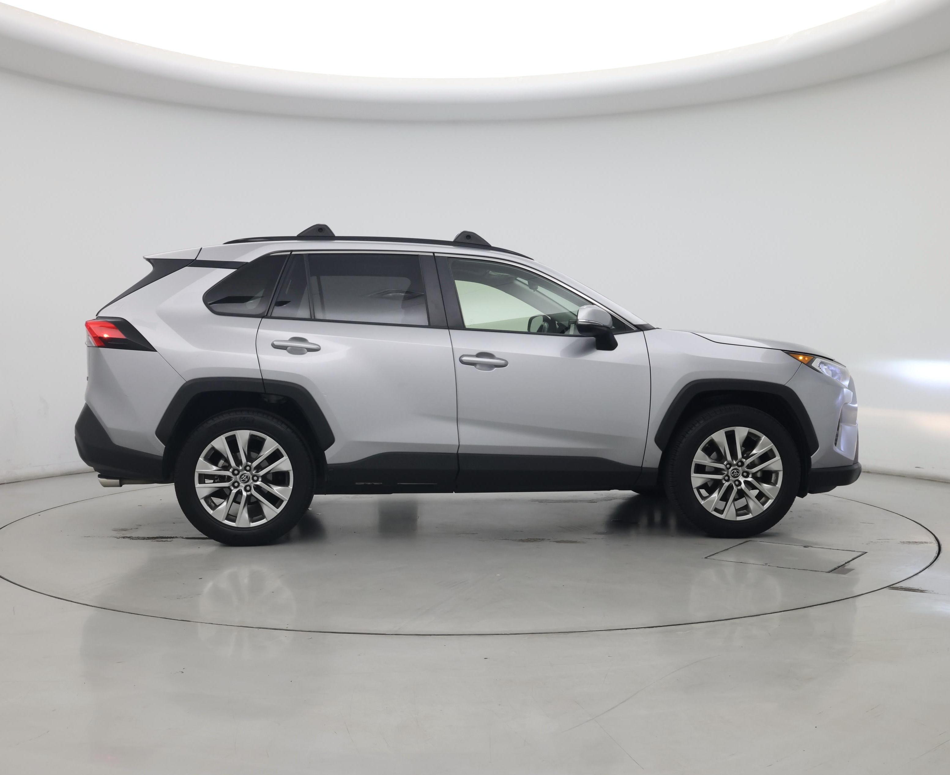Thumbnail: 2019 Toyota RAV4 - 7