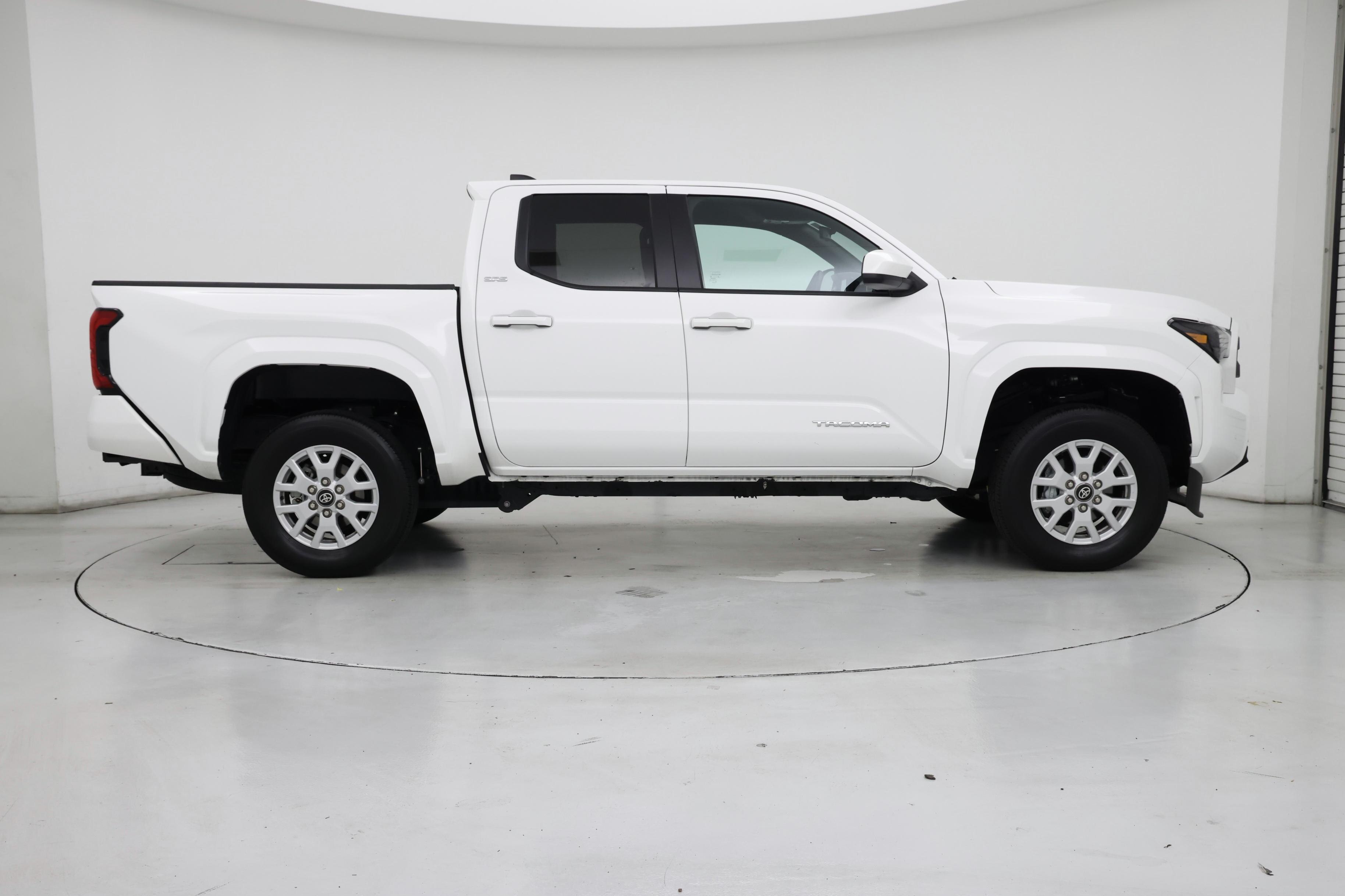 Thumbnail: 2024 Toyota Tacoma - 7