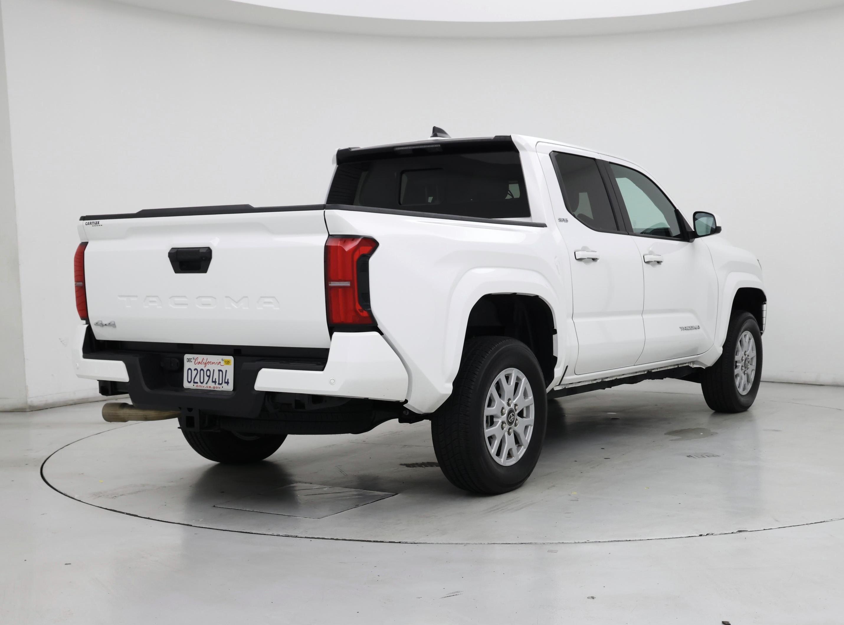 Thumbnail: 2024 Toyota Tacoma - 8